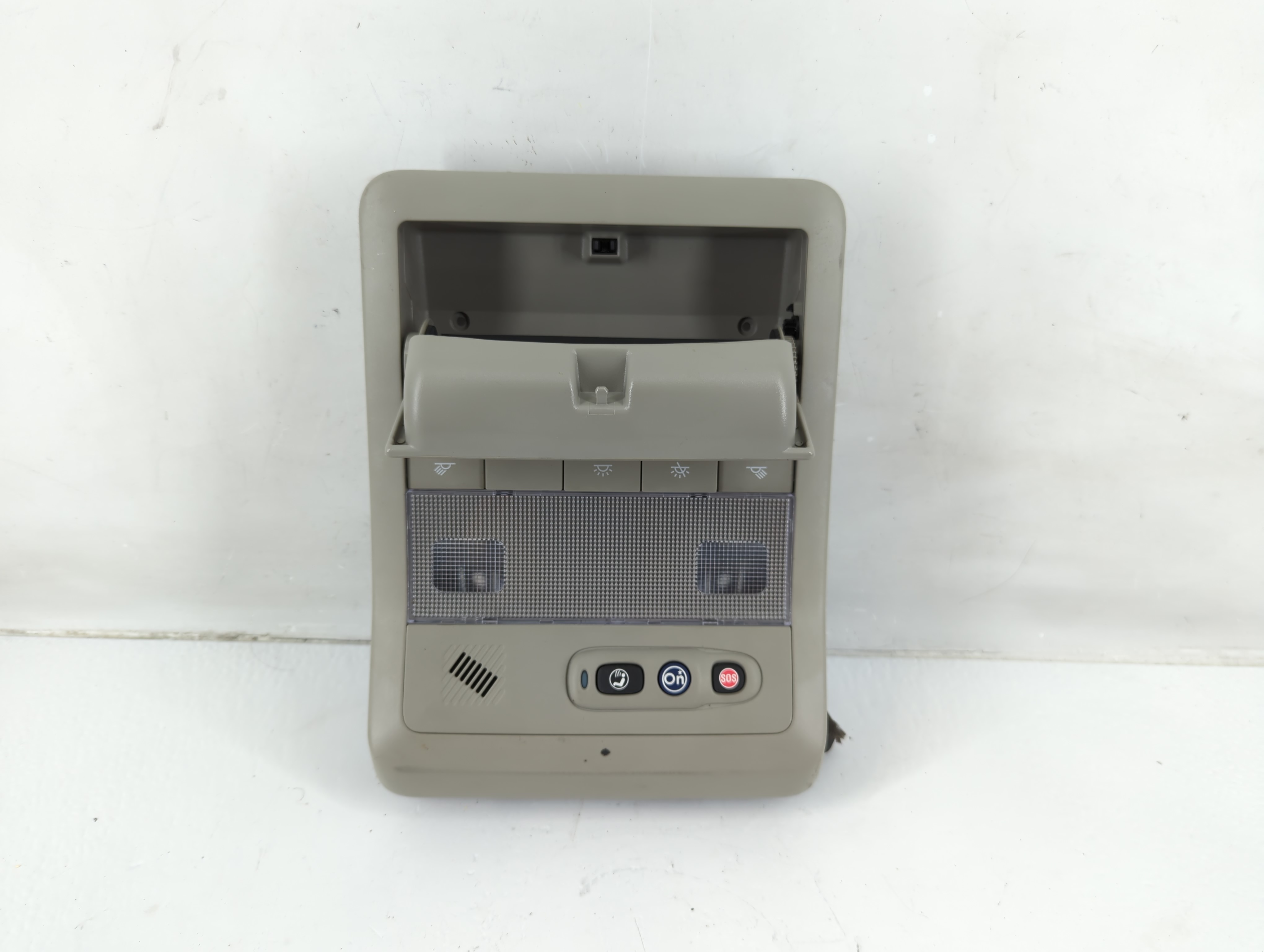 2014 Chevrolet Captiva Sport Overhead Roof Console 1011224 - Oemusedautoparts1.com