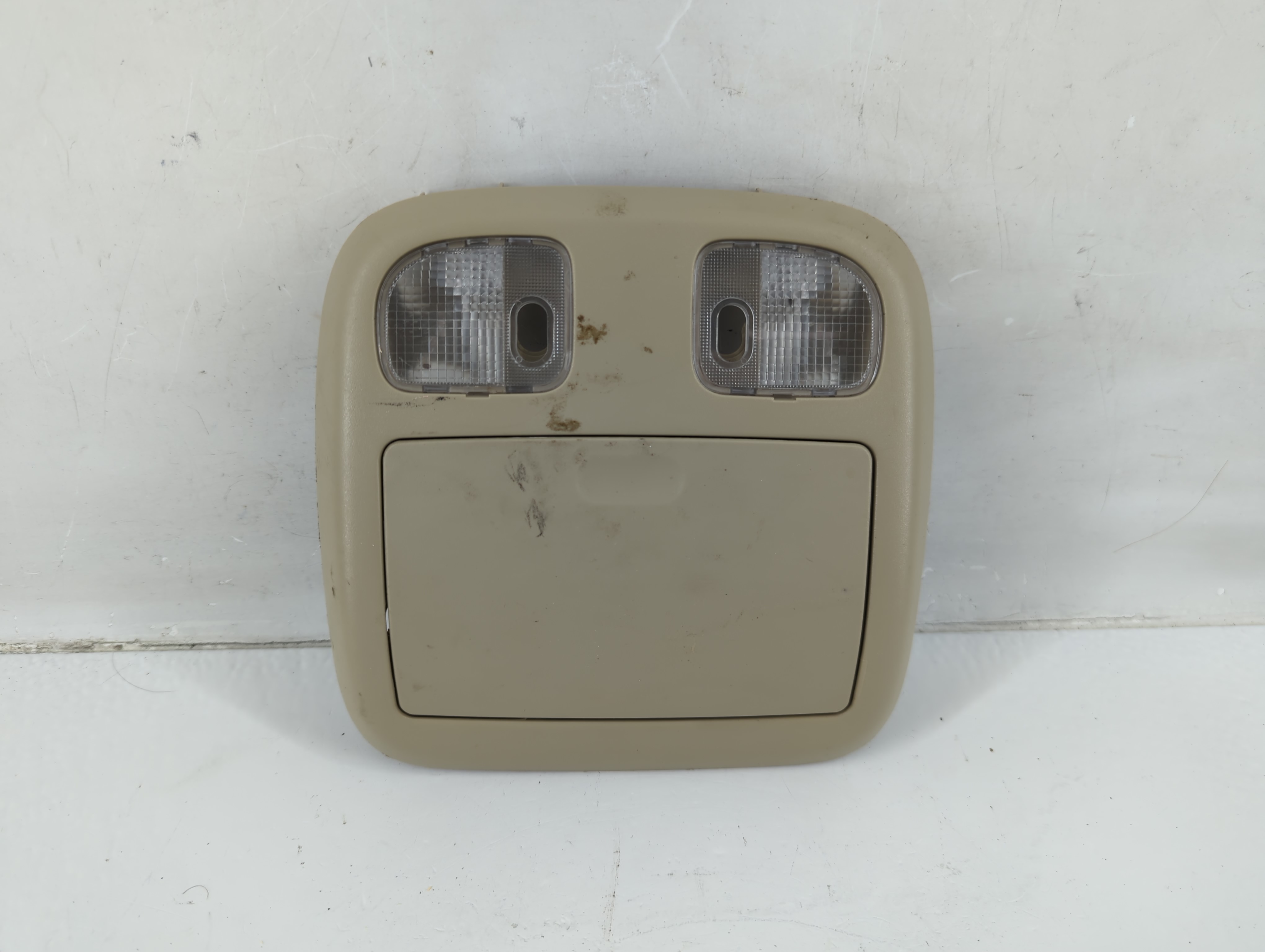 2012 Ford Fusion Overhead Roof Console 1011396 - Oemusedautoparts1.com