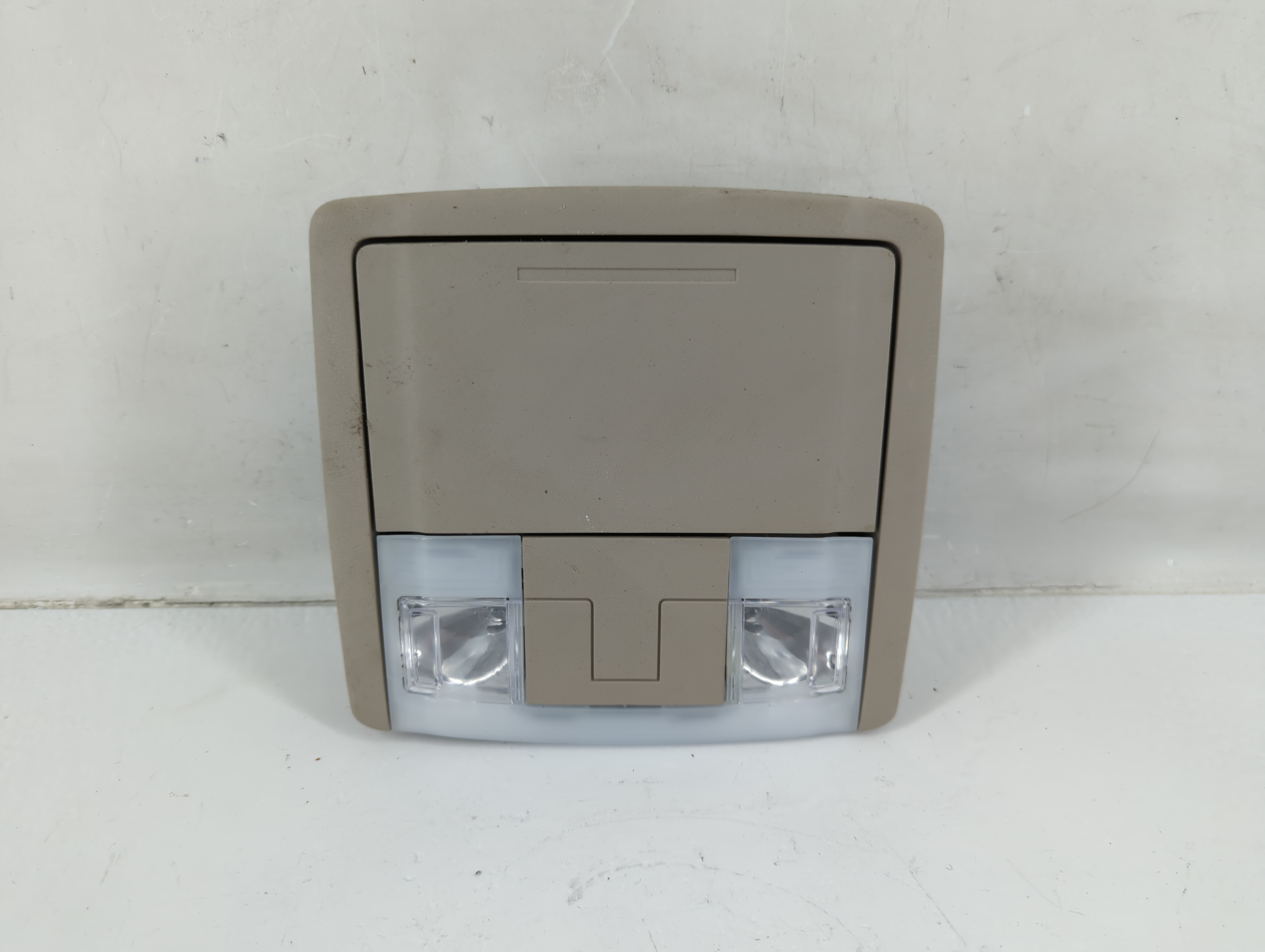 2011 Ford Edge Overhead Roof Console 1012004 - Oemusedautoparts1.com