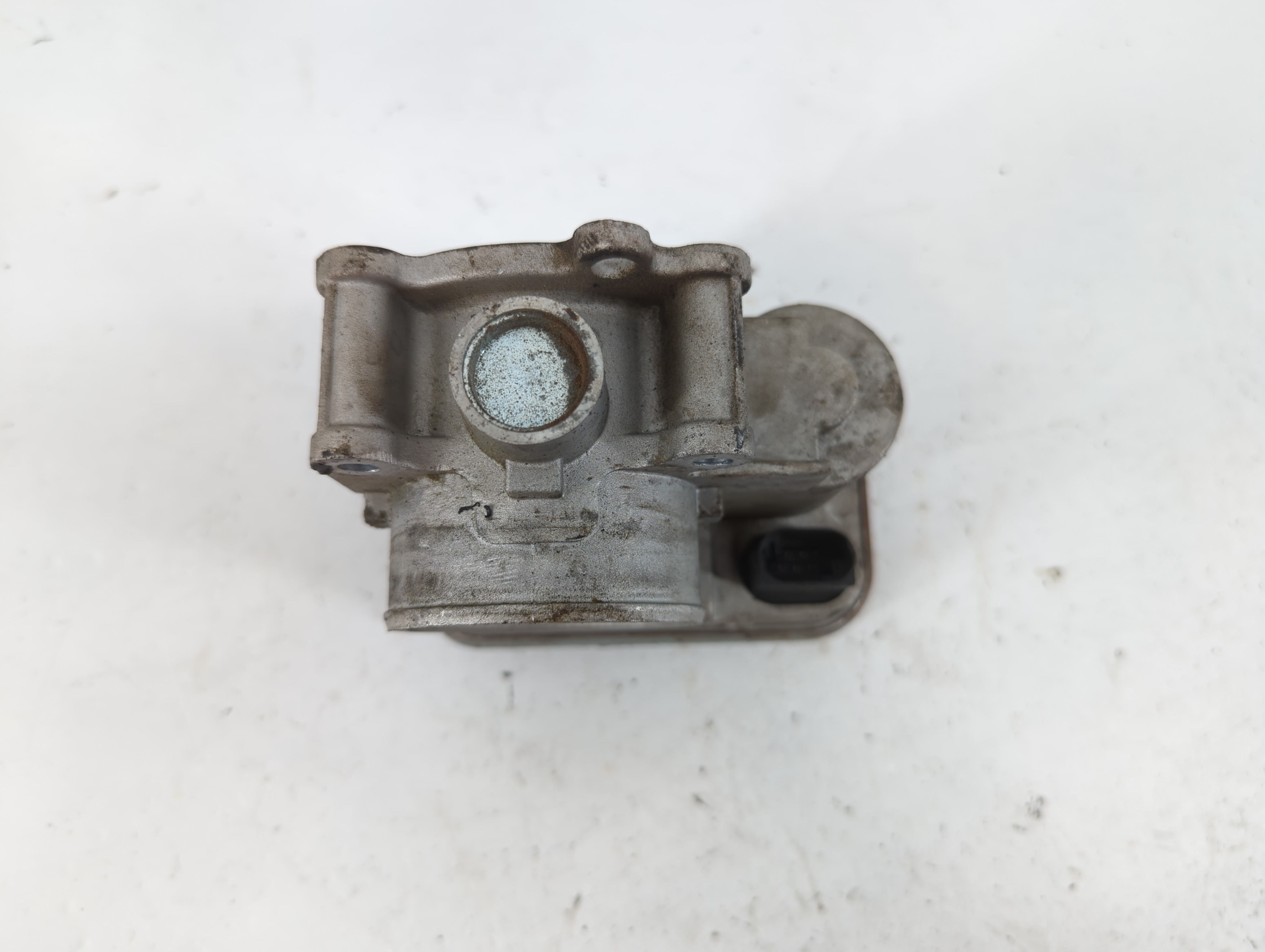2011-2014 Chrysler 200 Throttle Body 1020758 - Oemusedautoparts1.com