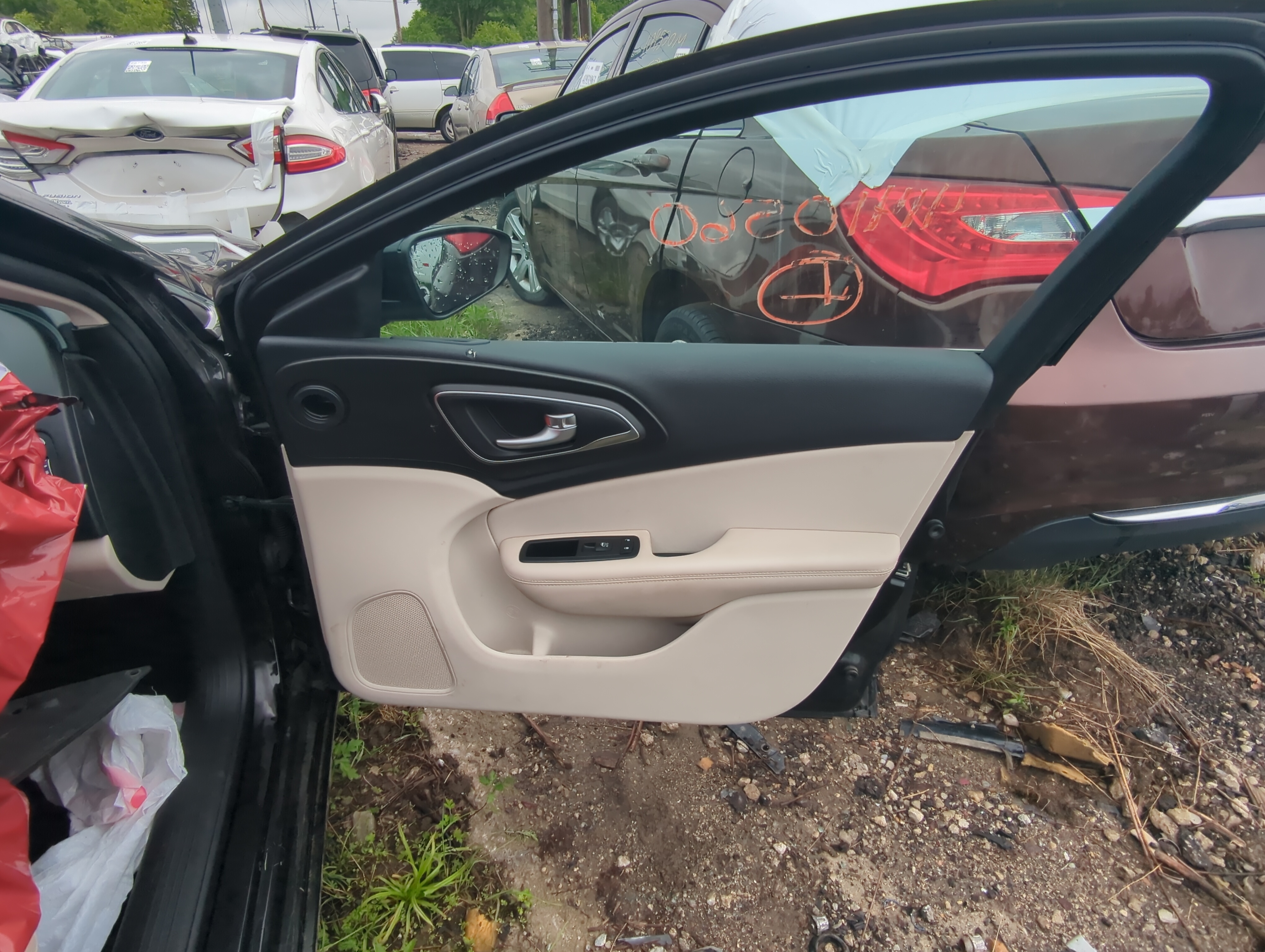 Picture of 2015 Chrysler 200 Front Right Passenger Interior Door Panel Trim 1021060