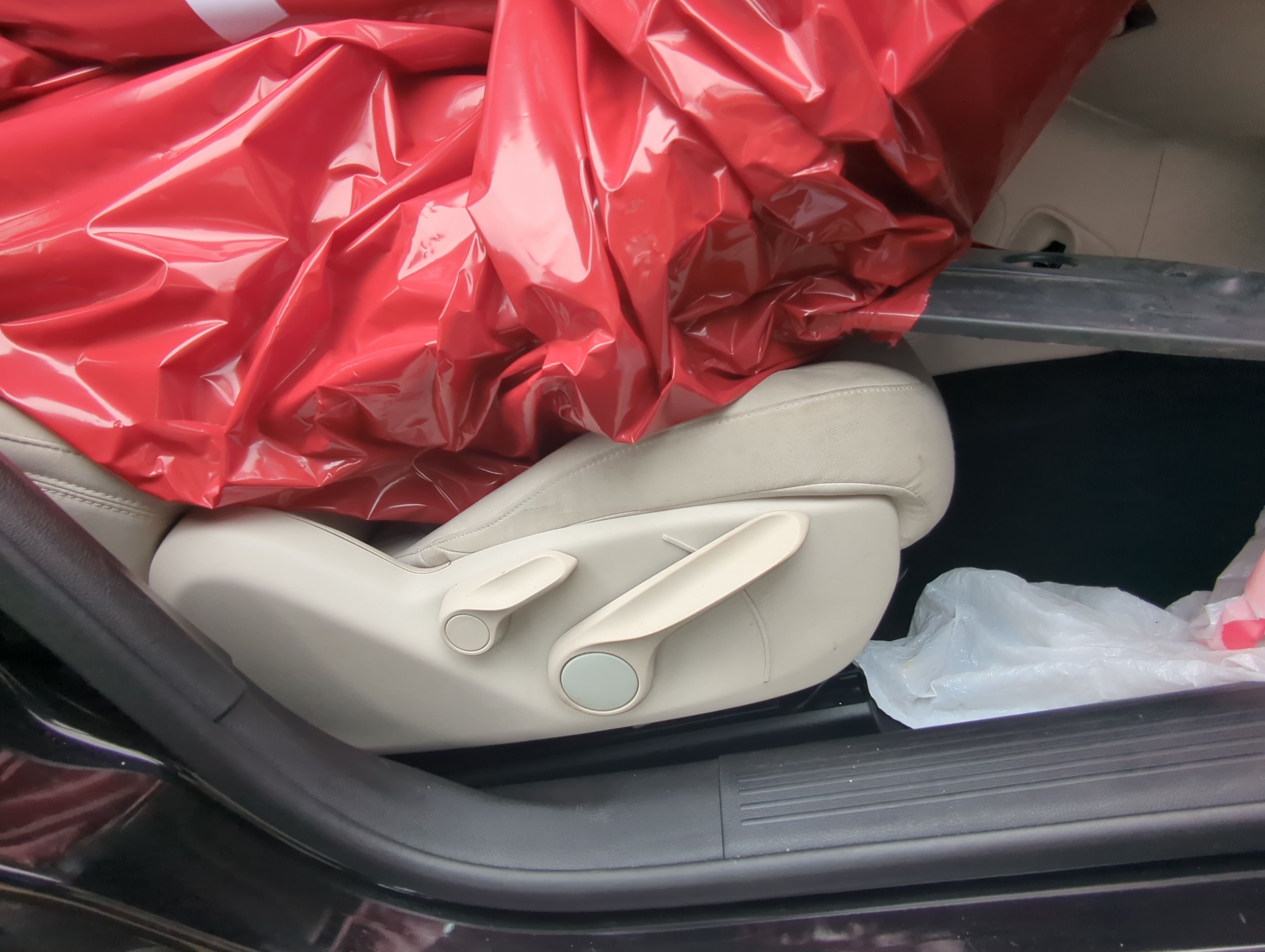 Picture of 2015-2017 Chrysler 200 Passenger Front Seat Oem Beige 1021099