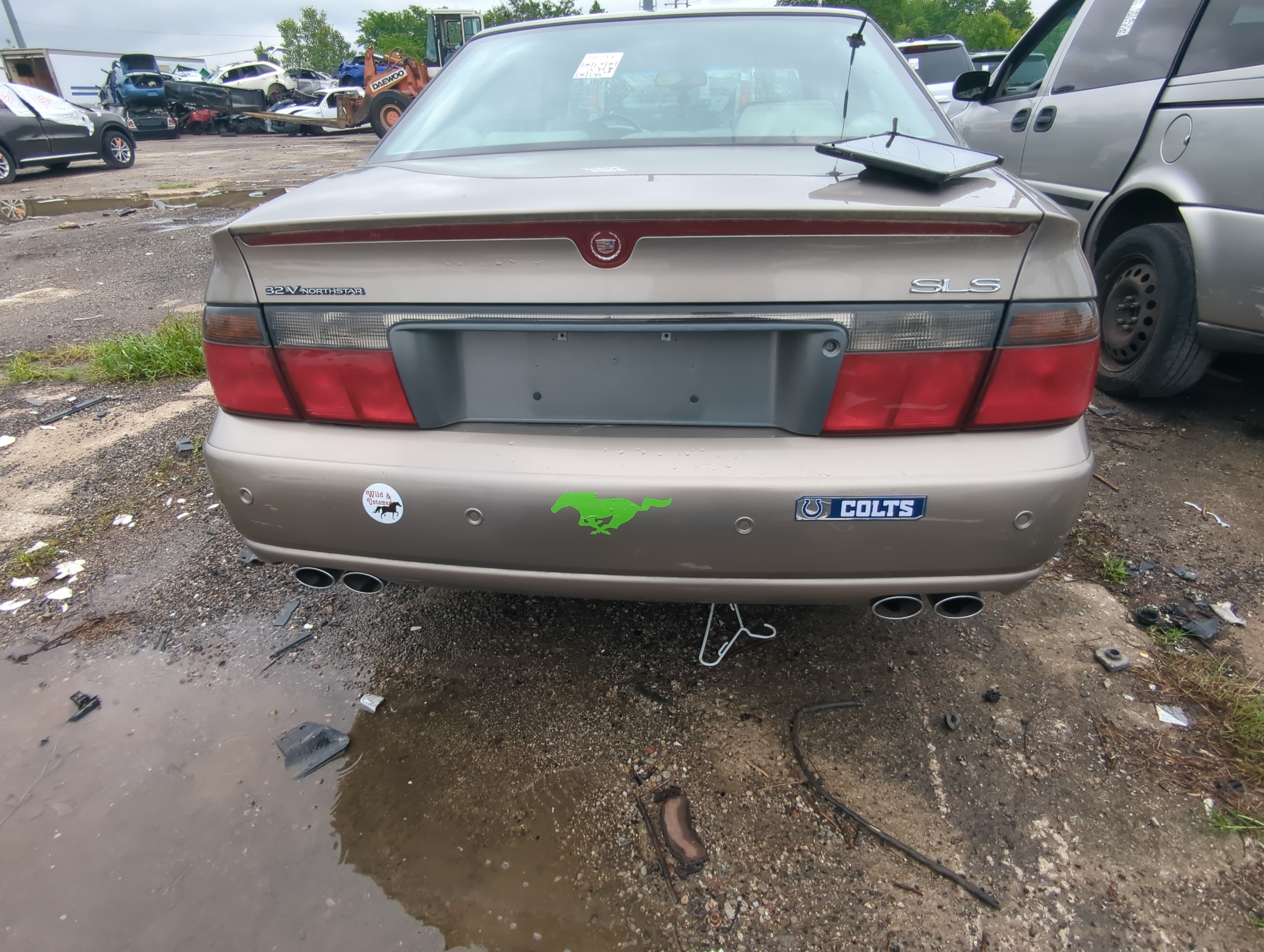 Picture of 2000-2004 Cadillac Seville Rear Bumper Assembly Oem 1022058