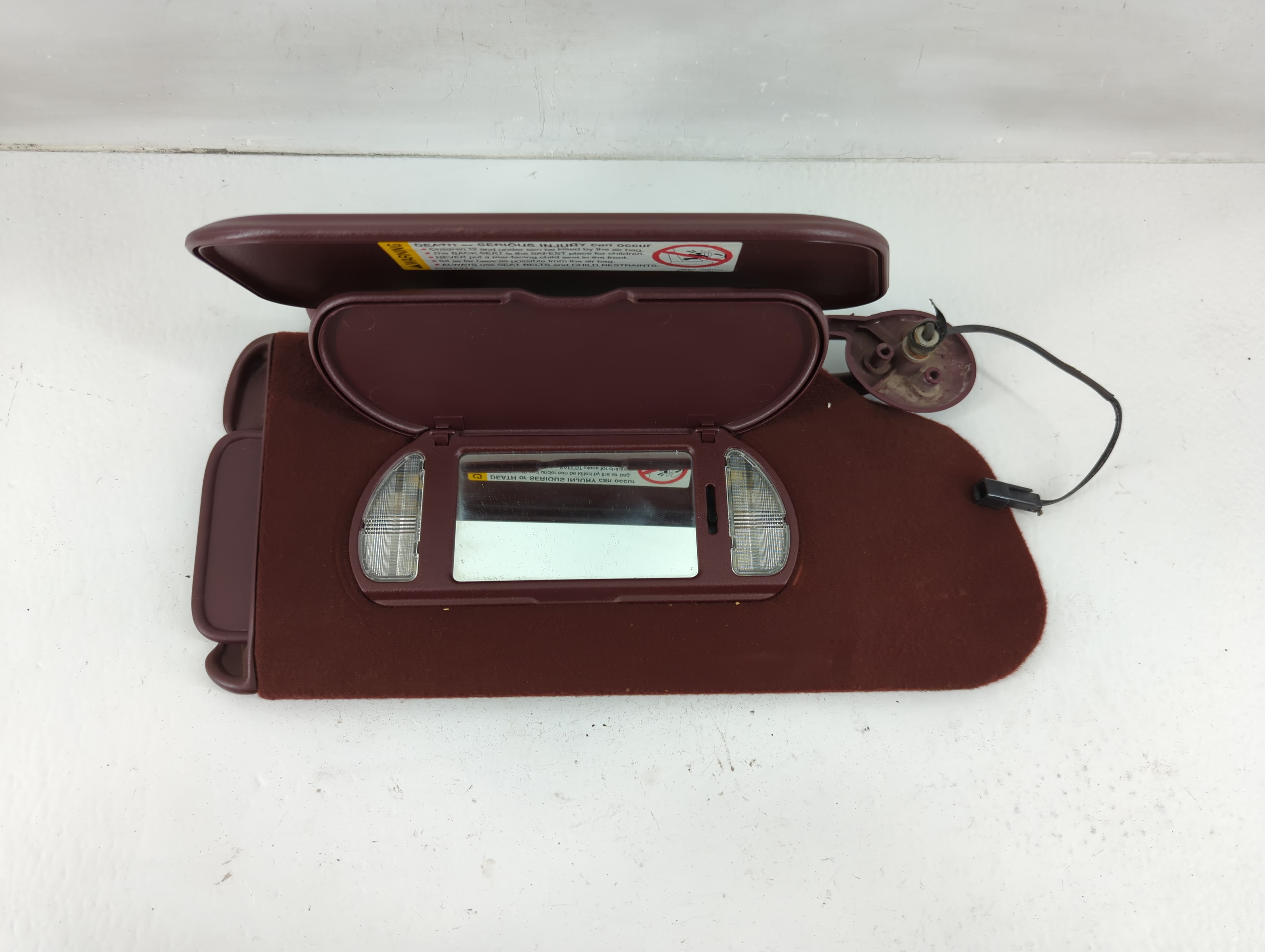 Picture of 2000-2005 Buick Lesabre Passenger Sun Visor Mirror Right Sunvisor Red 1023832