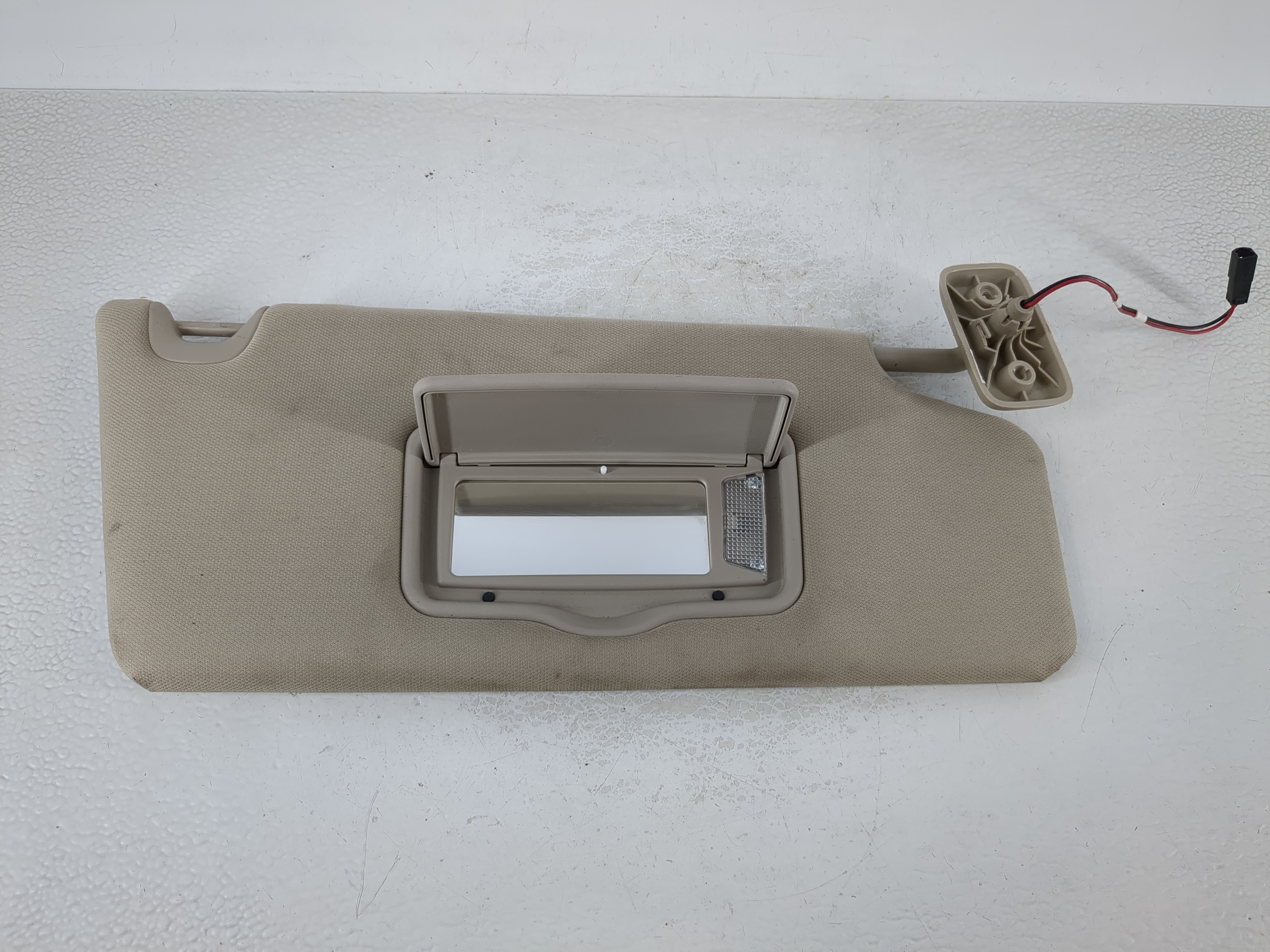 2009-2010 Ford F-150 Passenger Sun Visor Mirror Right Sunvisor Grey 1023911 - Oemusedautoparts1.com