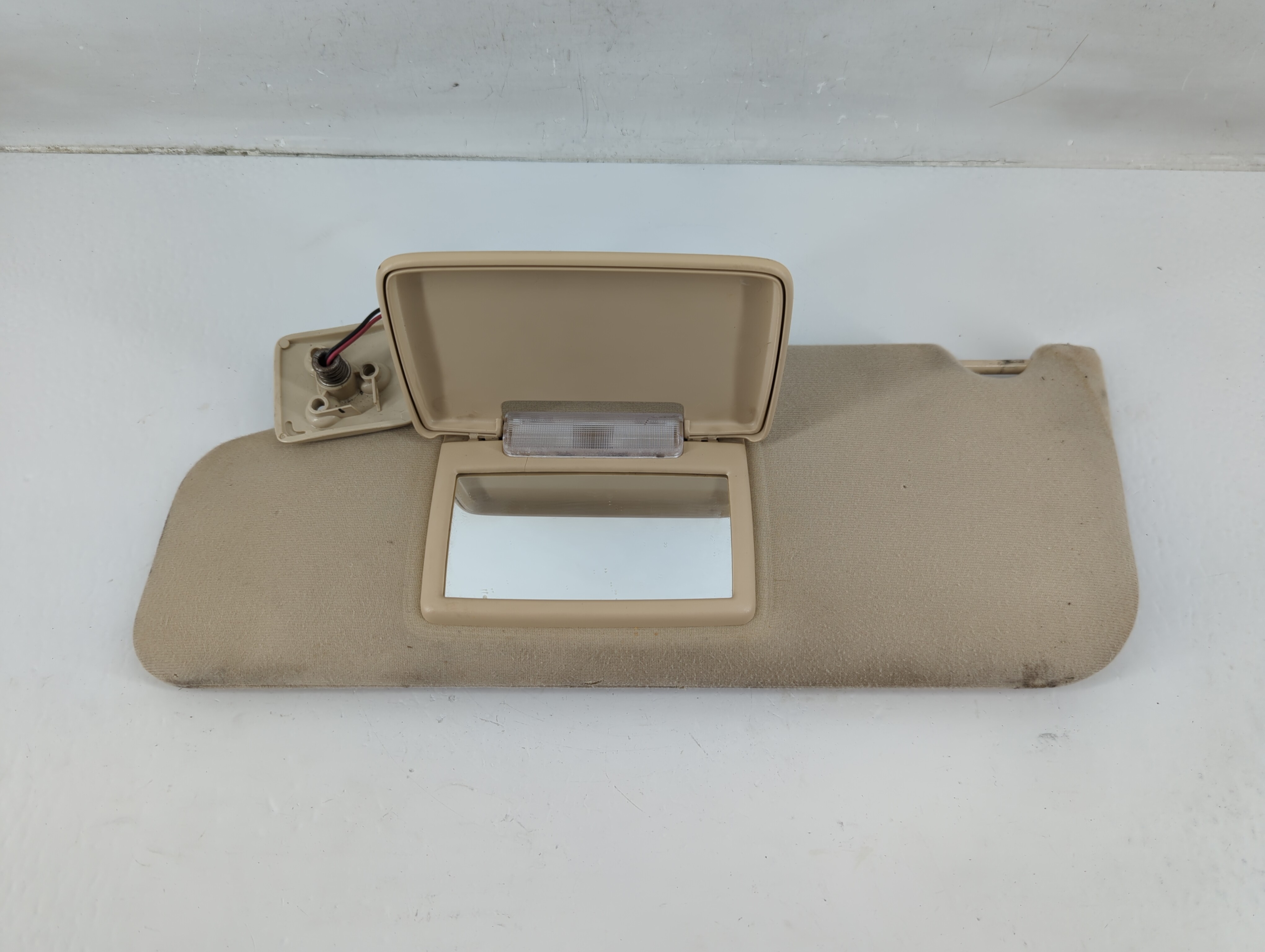 2007-2010 Ford Edge Driver Sun Visor Mirror Left Sunvisor Light Beige 1024083 - Oemusedautoparts1.com
