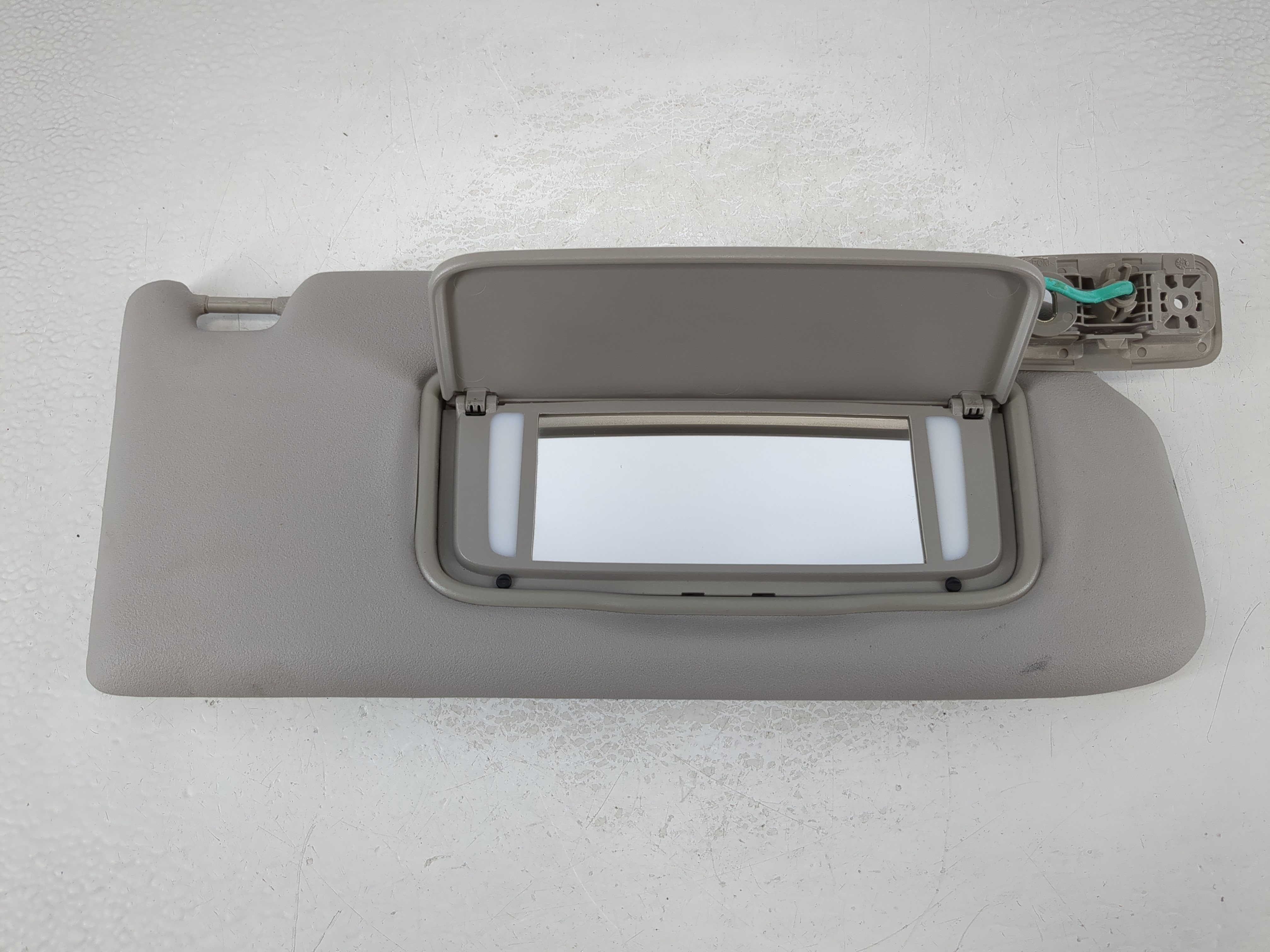 Picture of Volvo V40 Passenger Sun Visor Mirror Right Sunvisor Grey 1024131