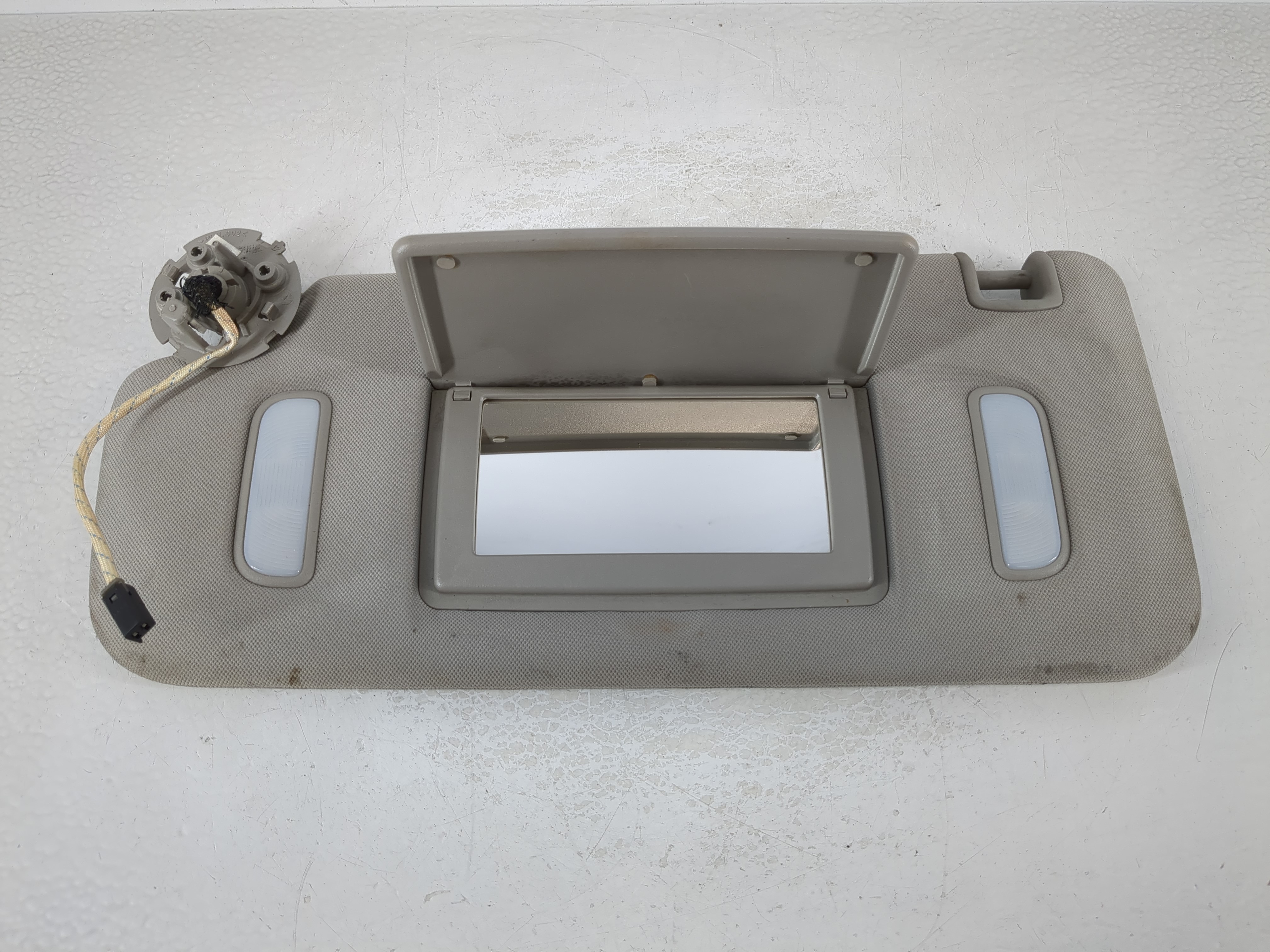 Picture of 2007-2017 Gmc Acadia Driver Sun Visor Mirror Left Sunvisor Grey 1024271