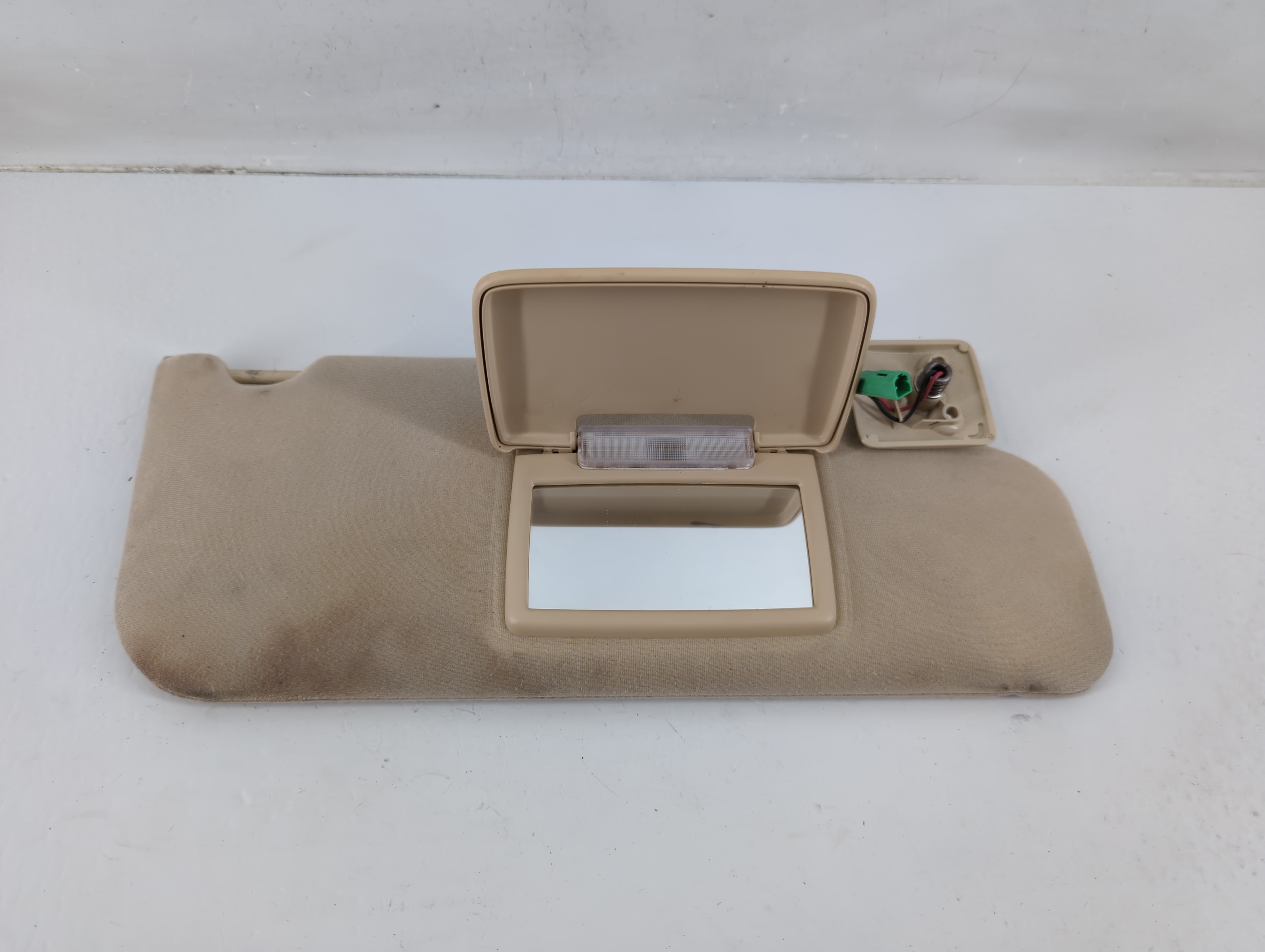 2007-2010 Ford Edge Passenger Sun Visor Mirror Right Sunvisor 1024343 - Oemusedautoparts1.com