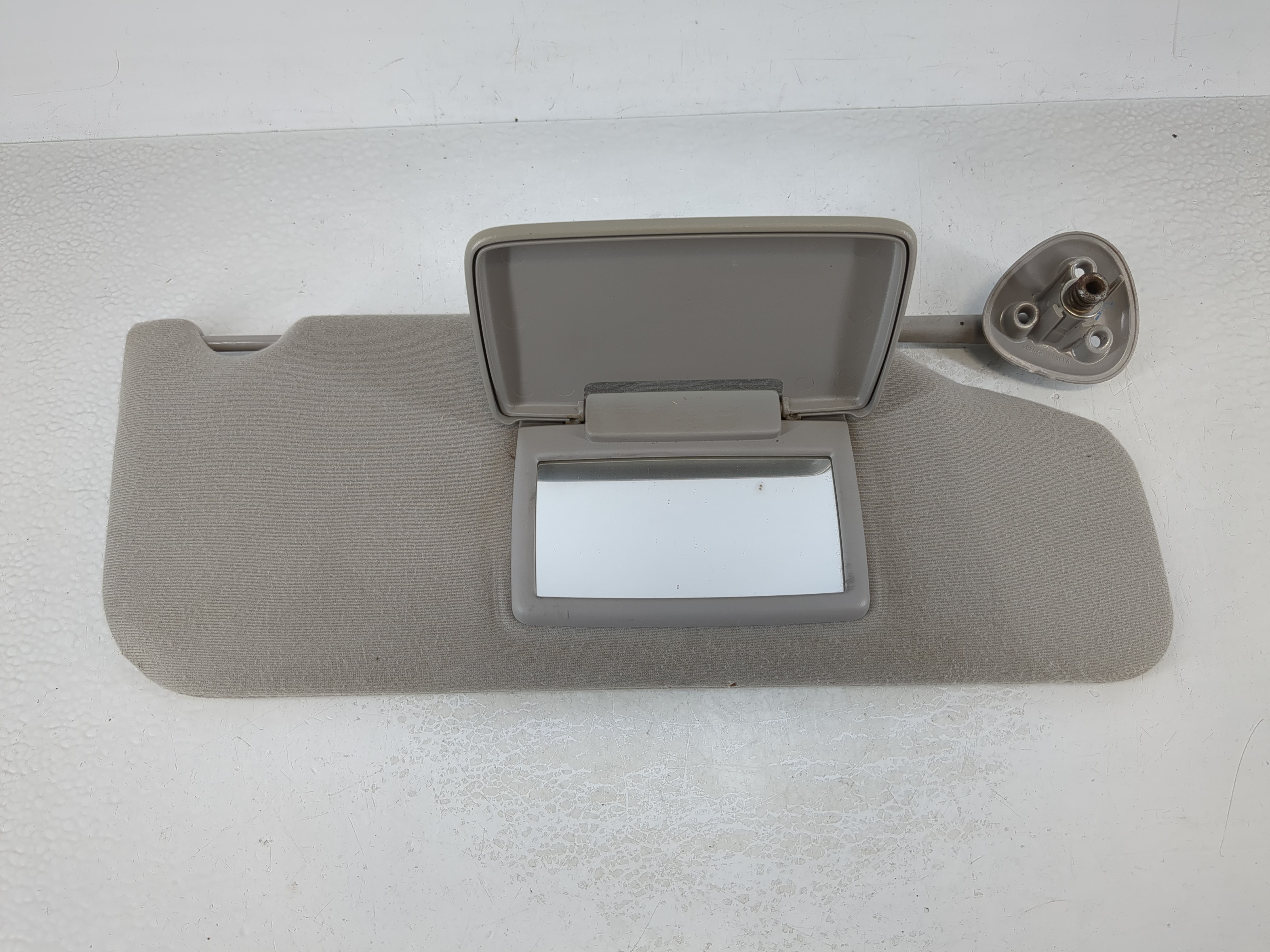 Picture of 2004-2007 Ford Taurus Passenger Sun Visor Mirror Right Sunvisor Grey 1024470