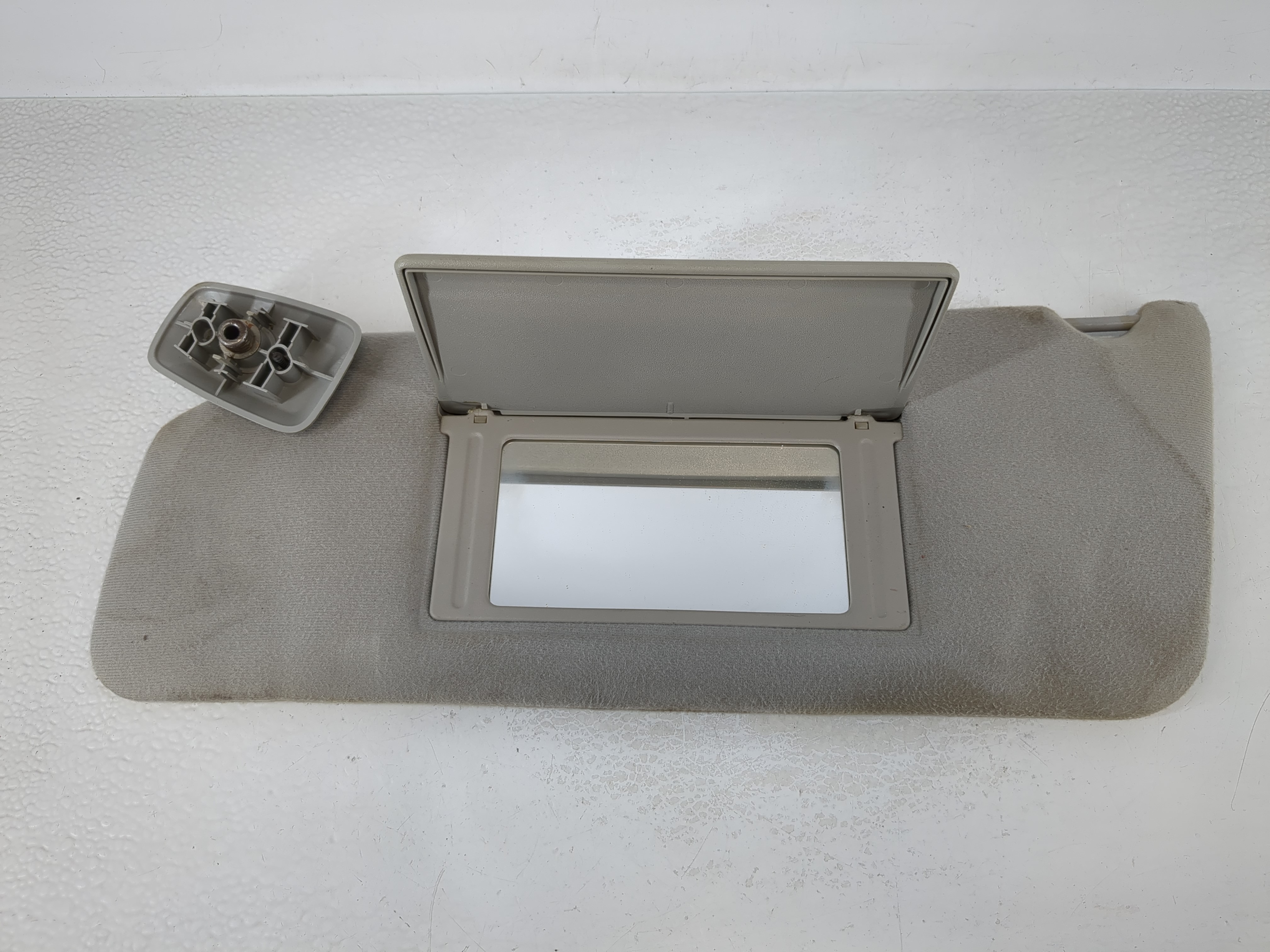 Picture of 2004-2008 Ford F-150 Driver Sun Visor Mirror Left Sunvisor Grey 1024502