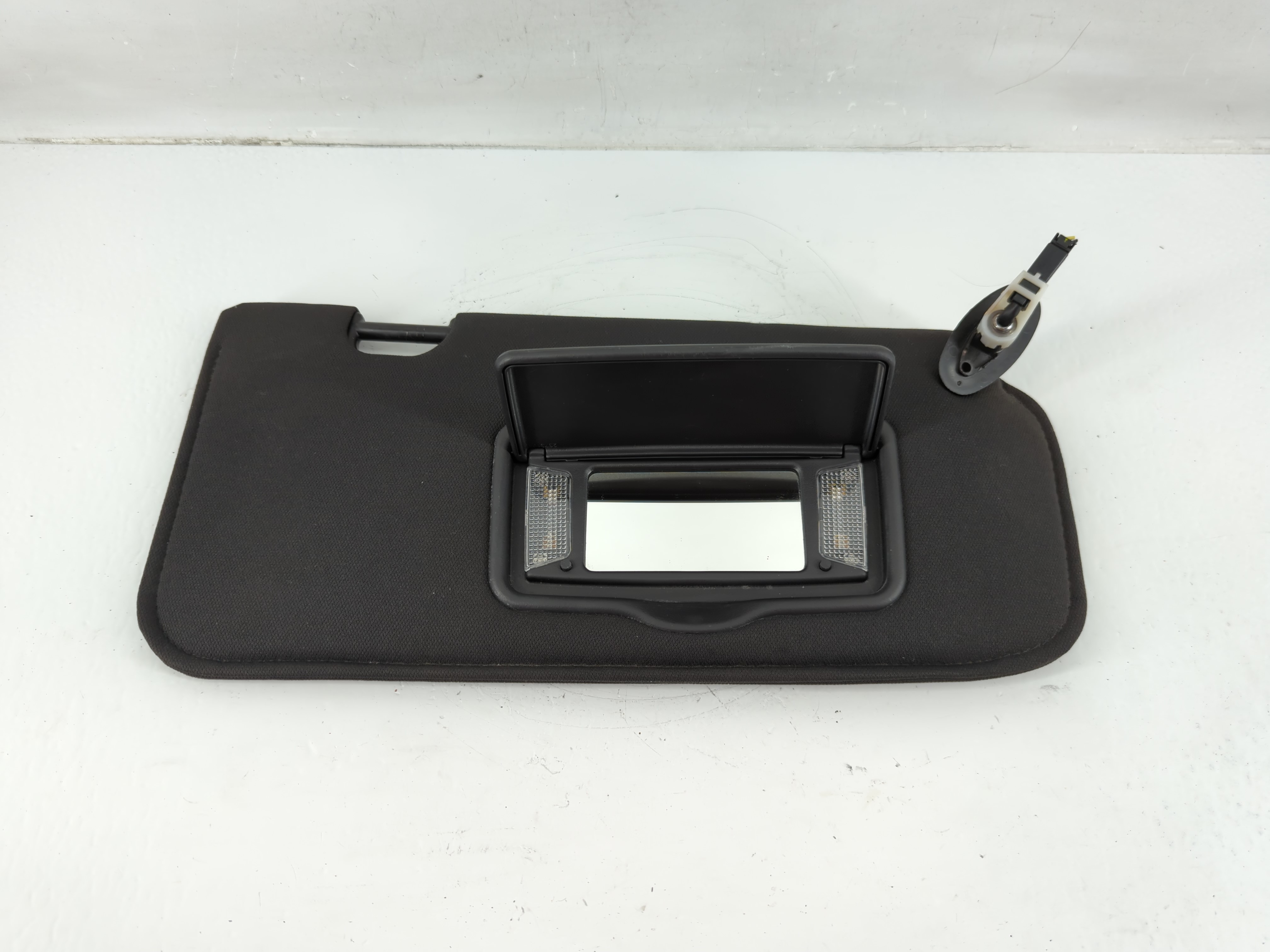 2008-2009 Ford Escape Passenger Sun Visor Mirror Right Sunvisor 1024534 - Oemusedautoparts1.com