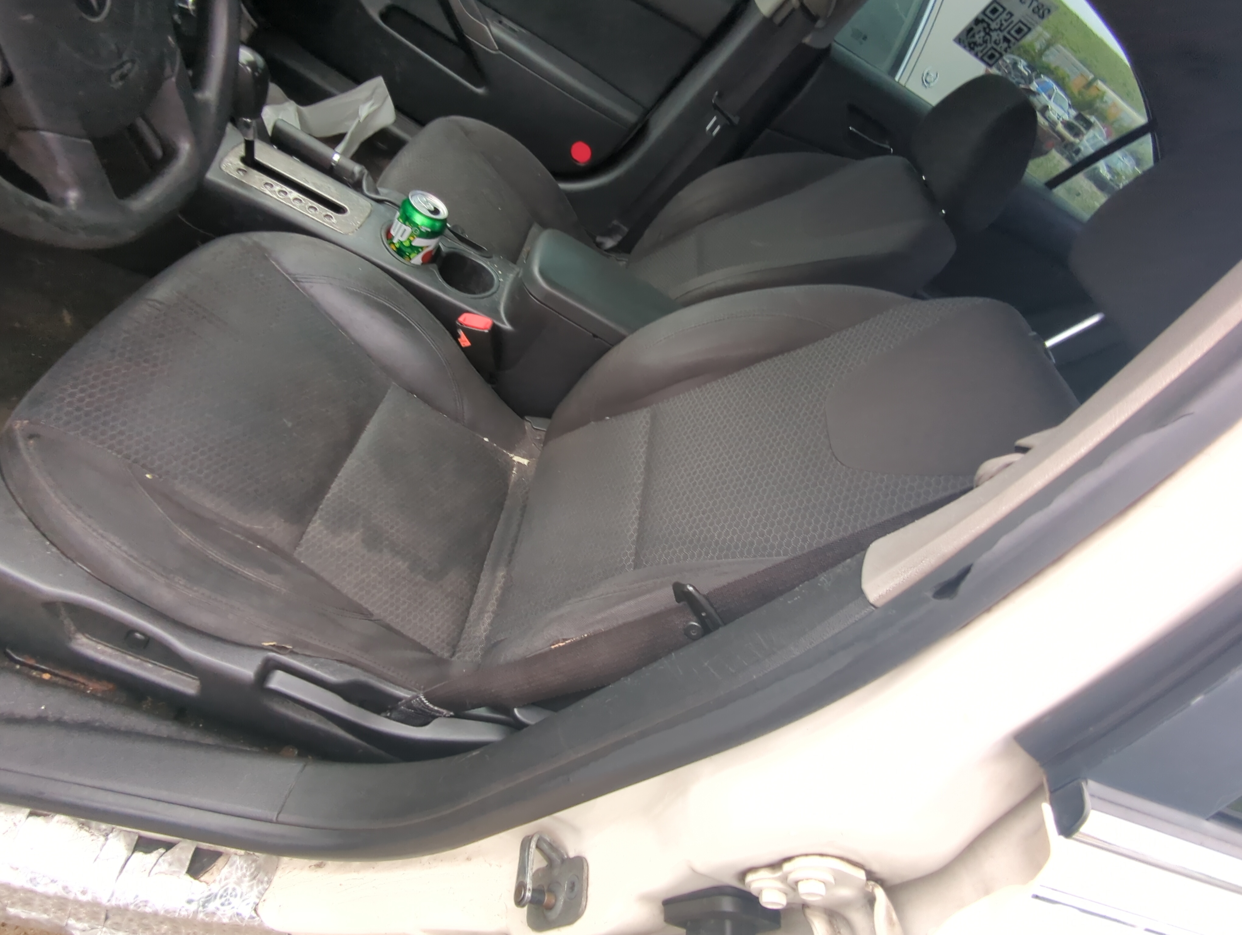 Picture of 2005-2006 Pontiac G6 Driver Front Seat Oem 1024728