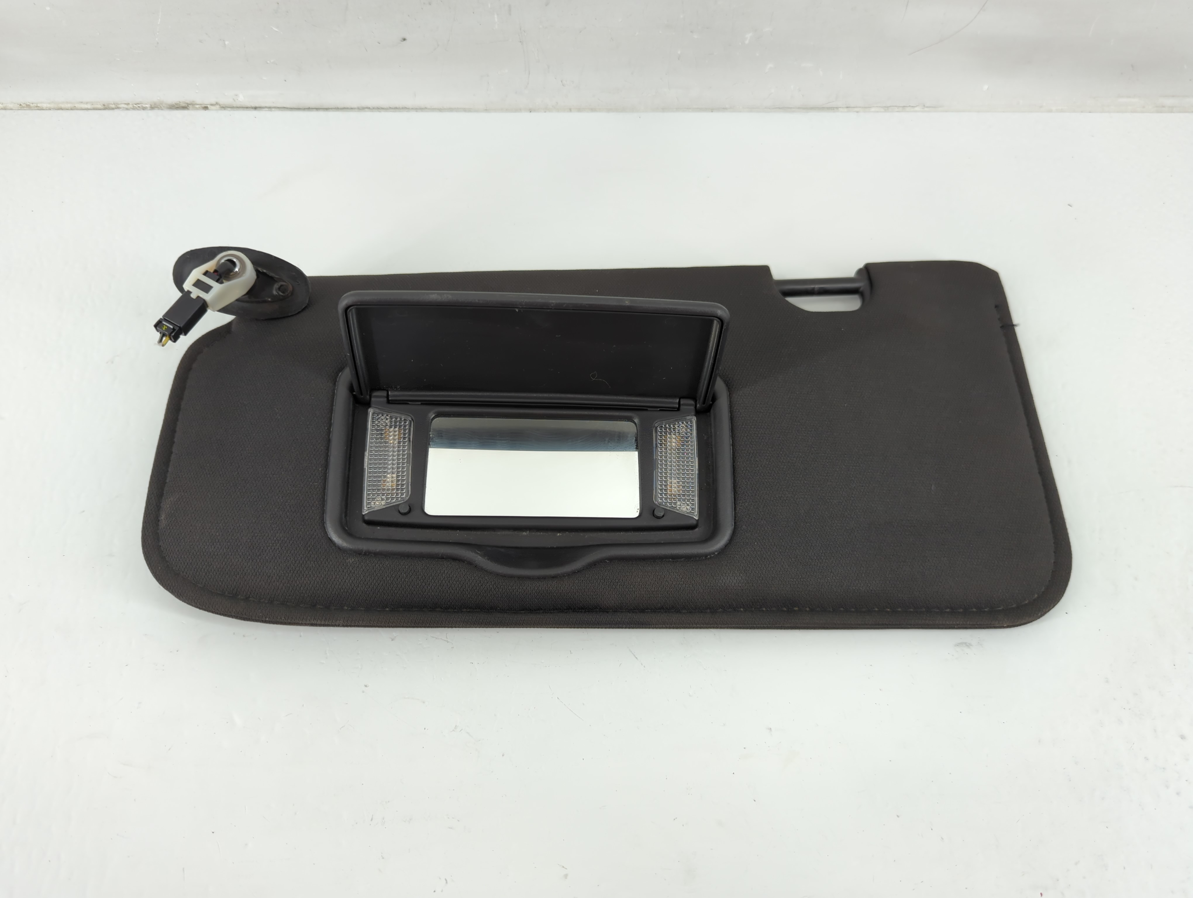 2008-2009 Ford Escape Driver Sun Visor Mirror Left Sunvisor Black 1024749 - Oemusedautoparts1.com