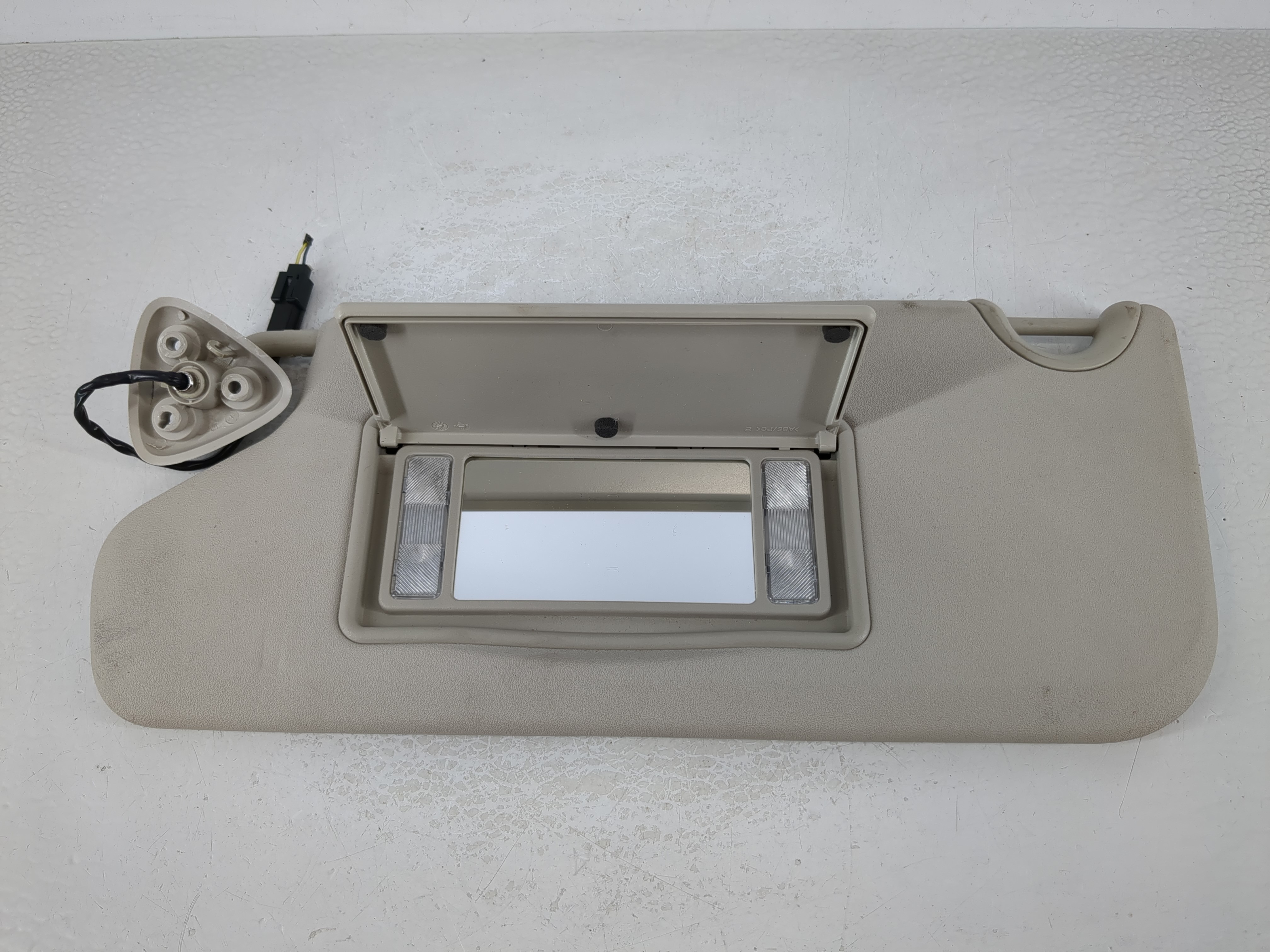 Picture of 2011-2020 Dodge Journey Driver Sun Visor Mirror Left Sunvisor Light Grey 1024778