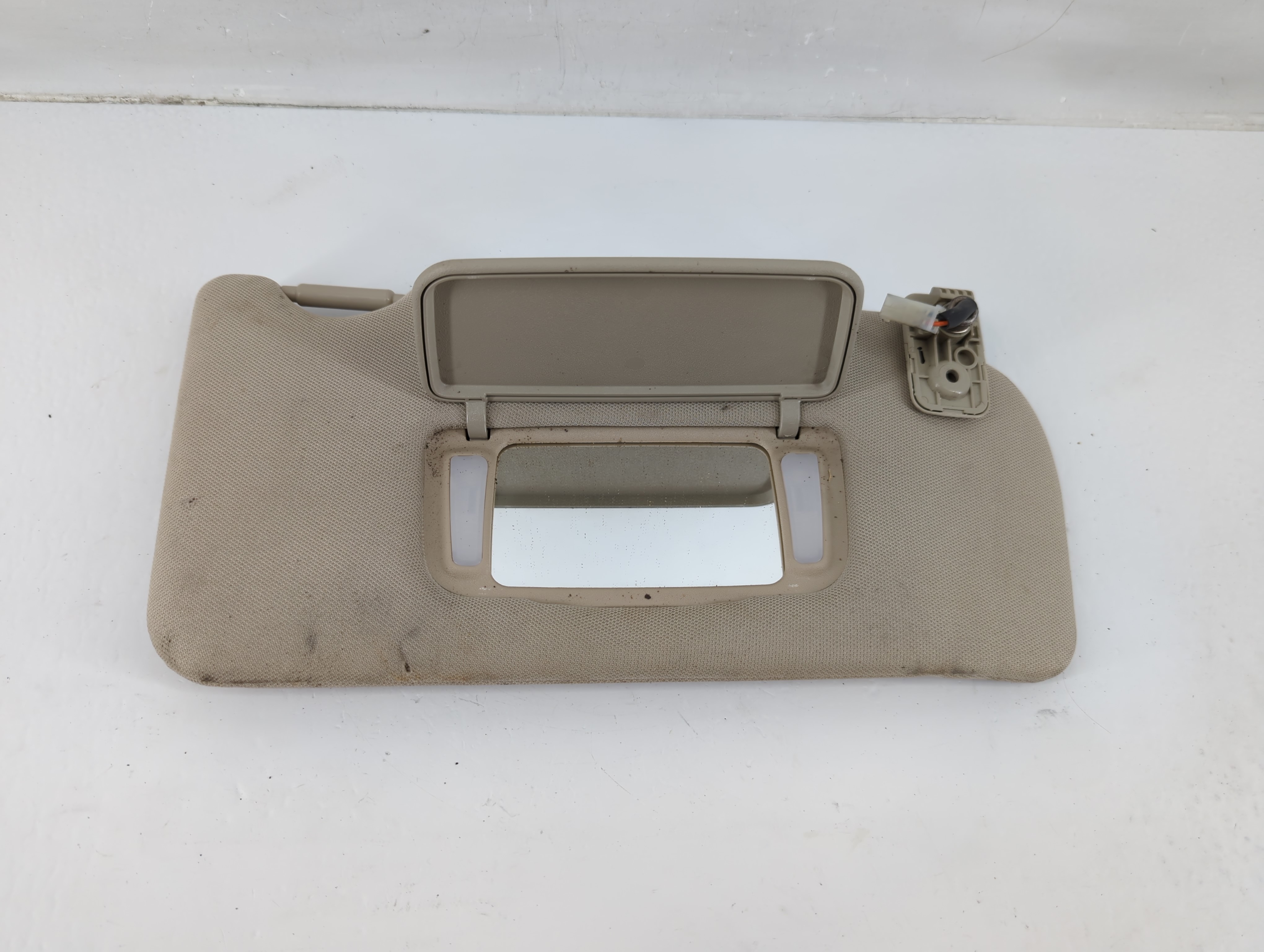 2007-2008 Nissan Altima Driver Sun Visor Mirror Left Sunvisor Grey 1024783 - Oemusedautoparts1.com