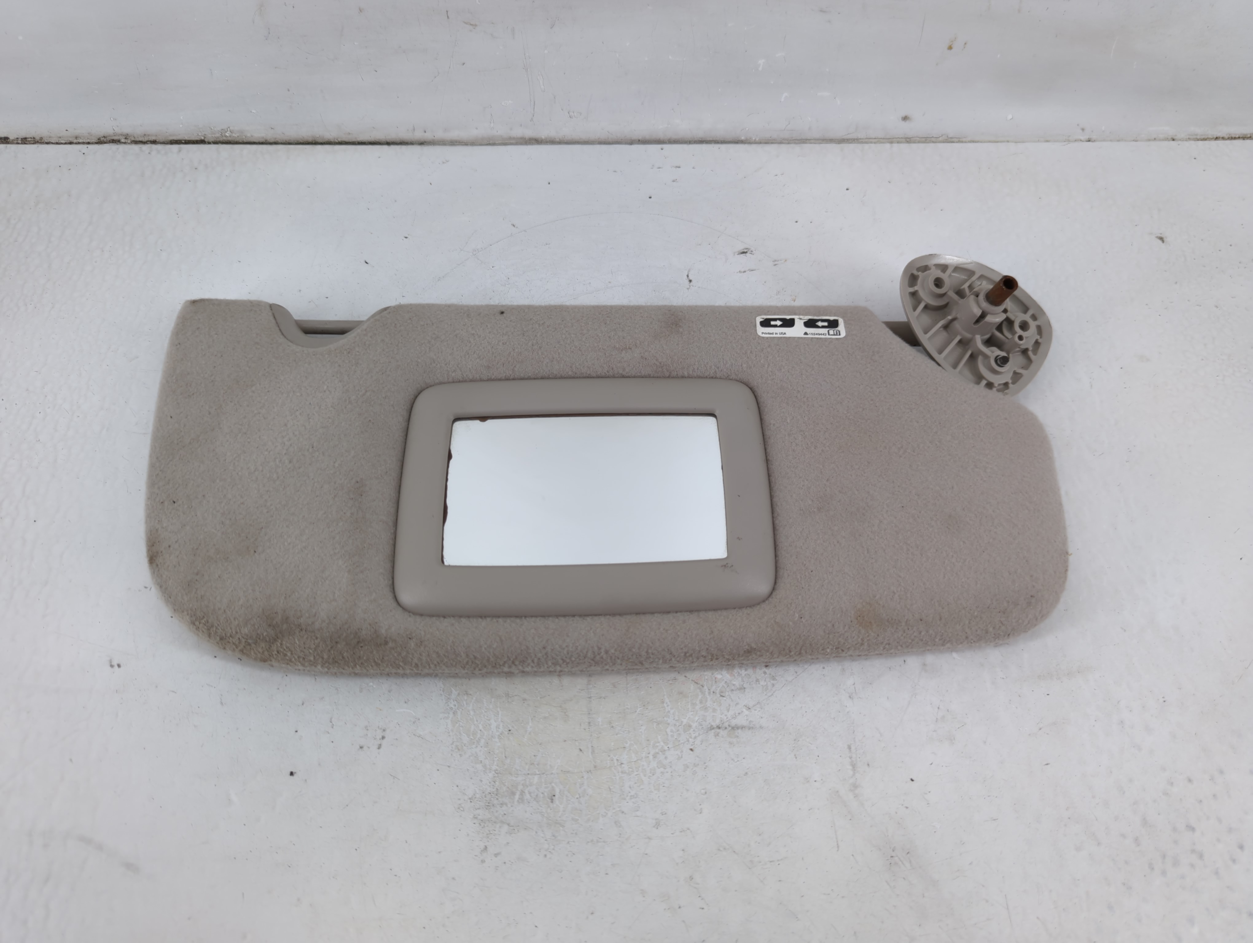 Chevrolet Trail Blazer Passenger Sun Visor Mirror Right Sunvisor Grey 1024841 - Oemusedautoparts1.com