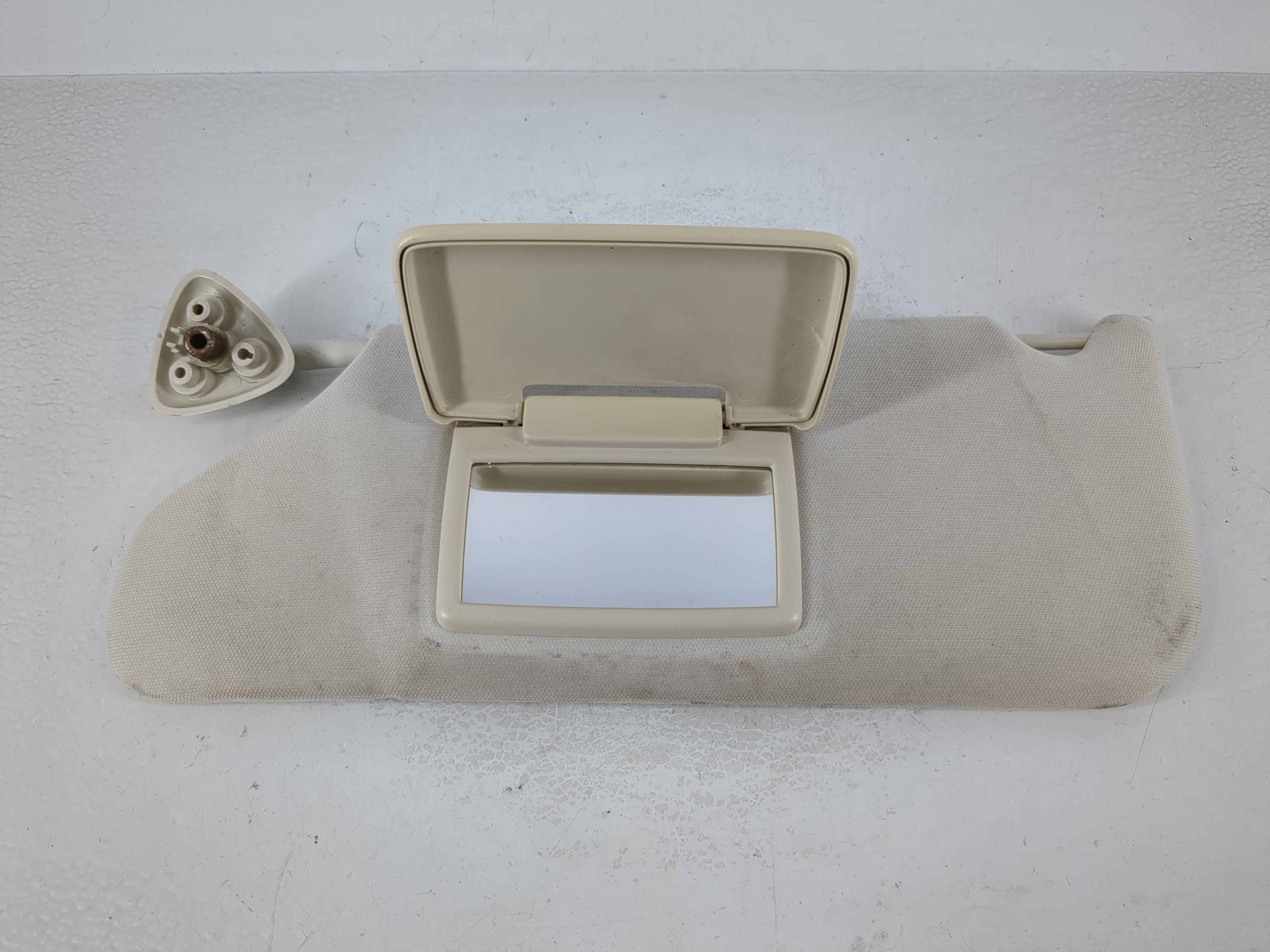 Picture of 2008-2010 Dodge Charger Driver Sun Visor Mirror Left Sunvisor Light Tan 1025188