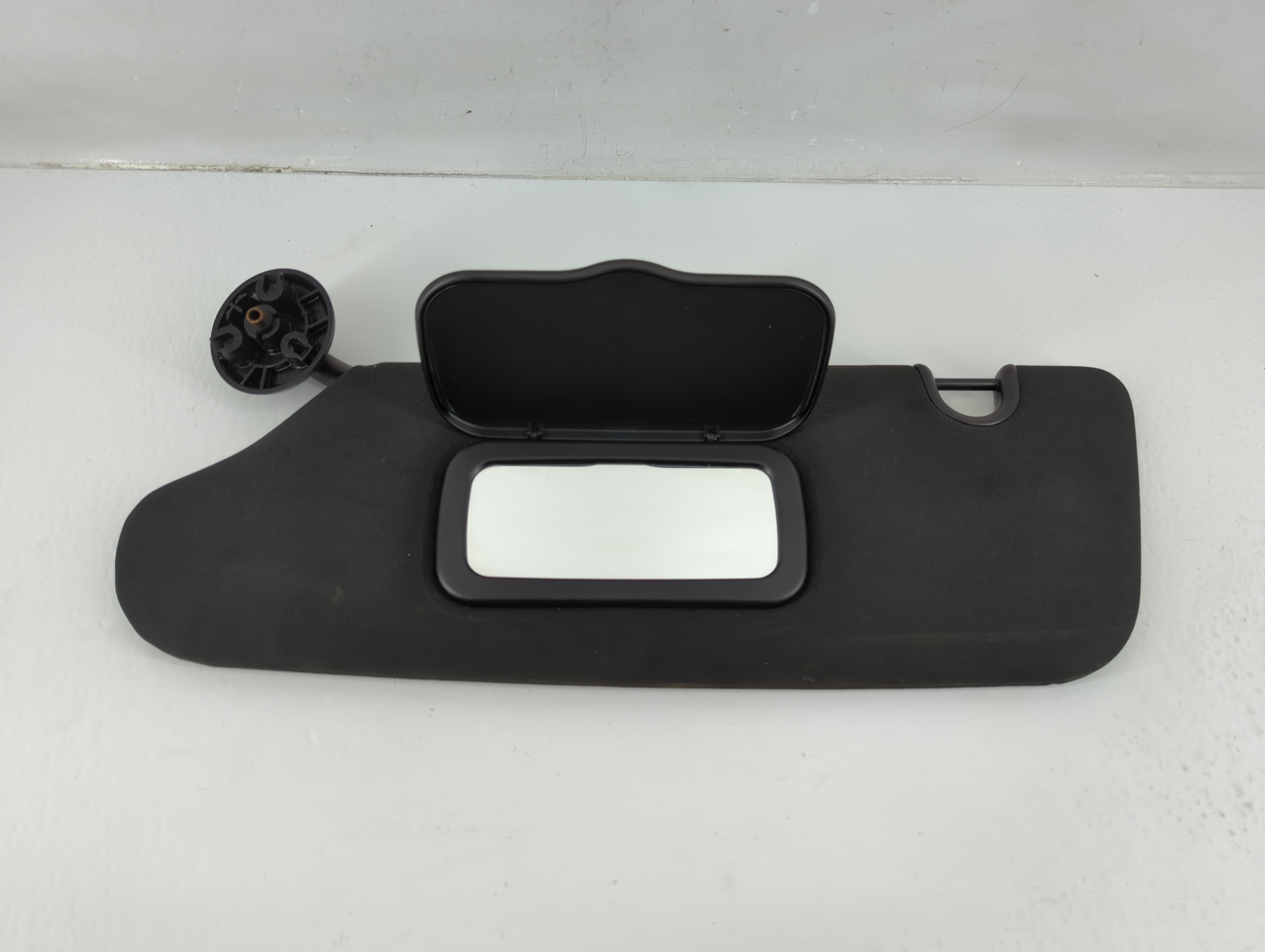 2011-2020 Dodge Grand Caravan Passenger Sun Visor Mirror Right Sunvisor 1025265 - Oemusedautoparts1.com