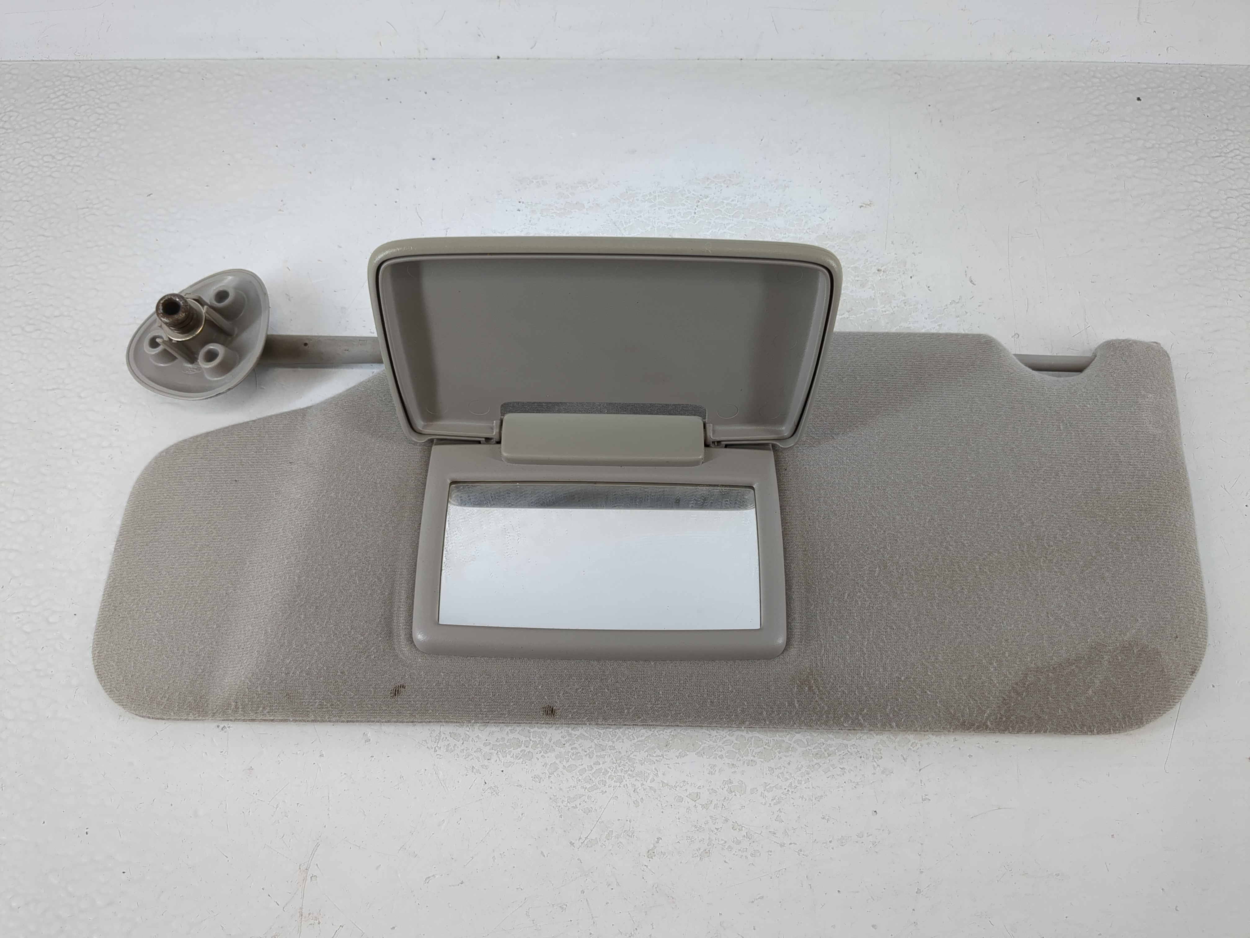 Picture of 2004-2007 Ford Taurus Driver Sun Visor Mirror Left Sunvisor Grey 1025266