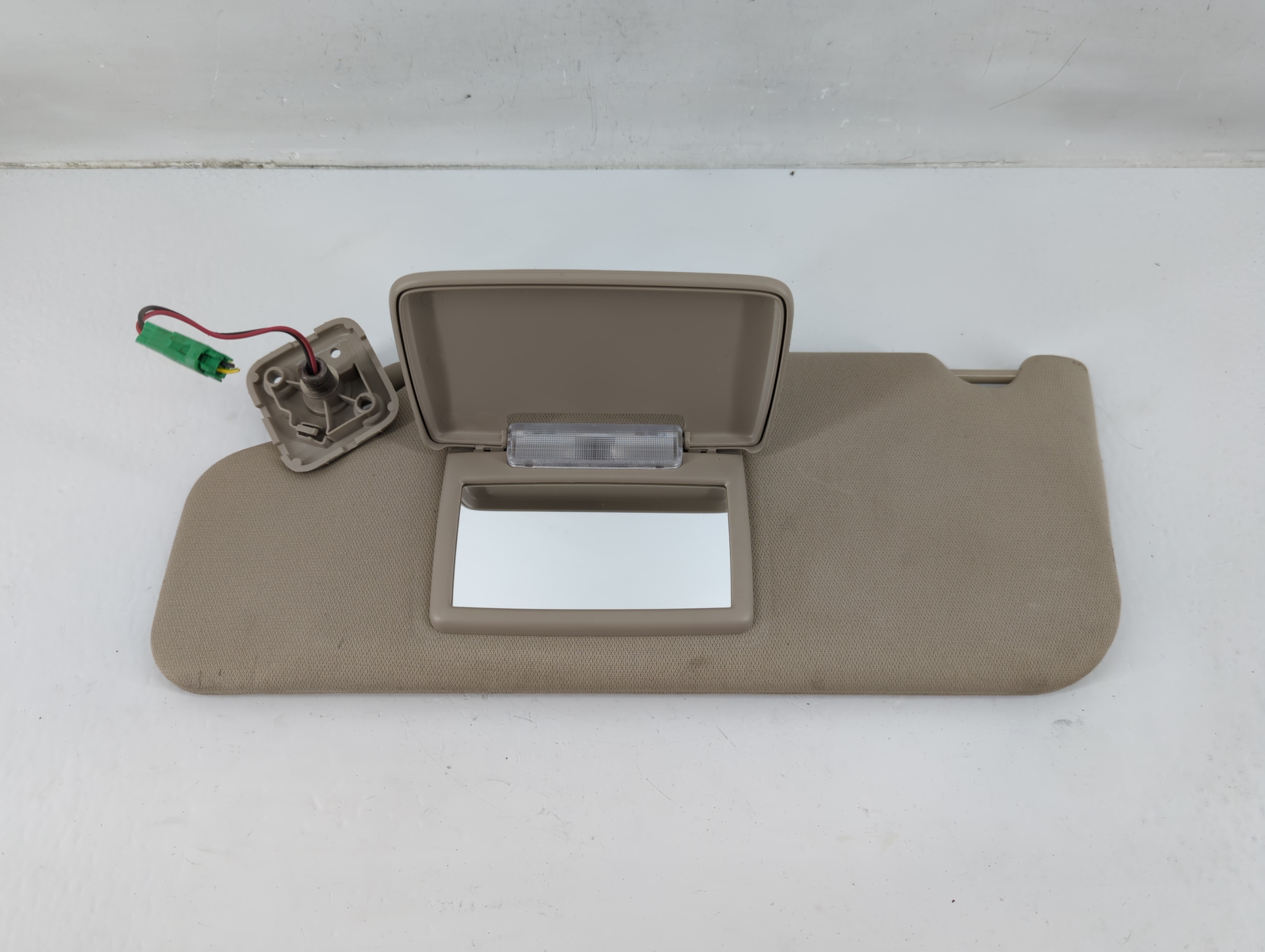 2011-2014 Ford Edge Driver Sun Visor Mirror Left Sunvisor Light Beige 1025269 - Oemusedautoparts1.com