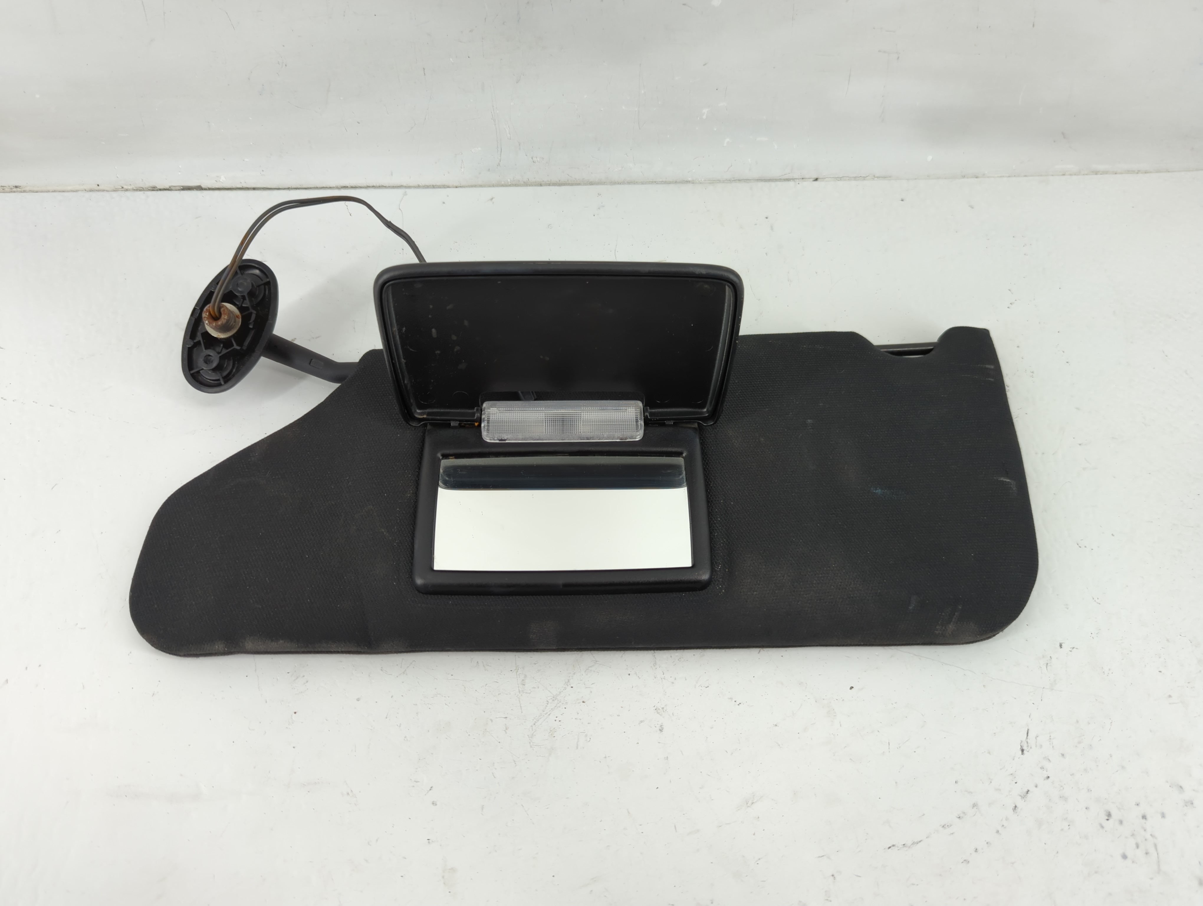Picture of 2011-2014 Dodge Avenger Driver Sun Visor Mirror Left Sunvisor Black 1025467