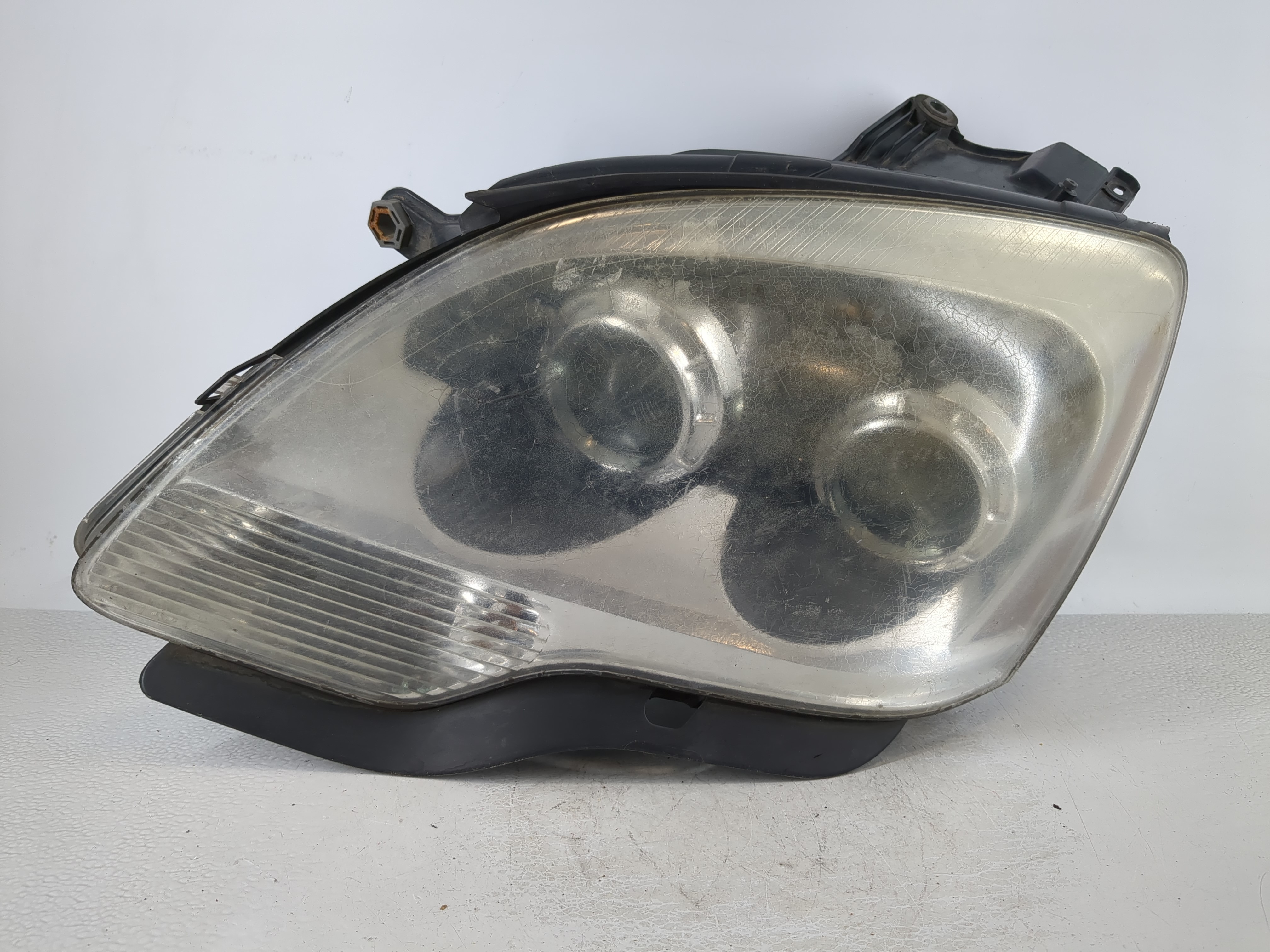 2008-2012 Gmc Acadia Driver Left Oem Head Light Headlight Lamp 1030105 - Oemusedautoparts1.com