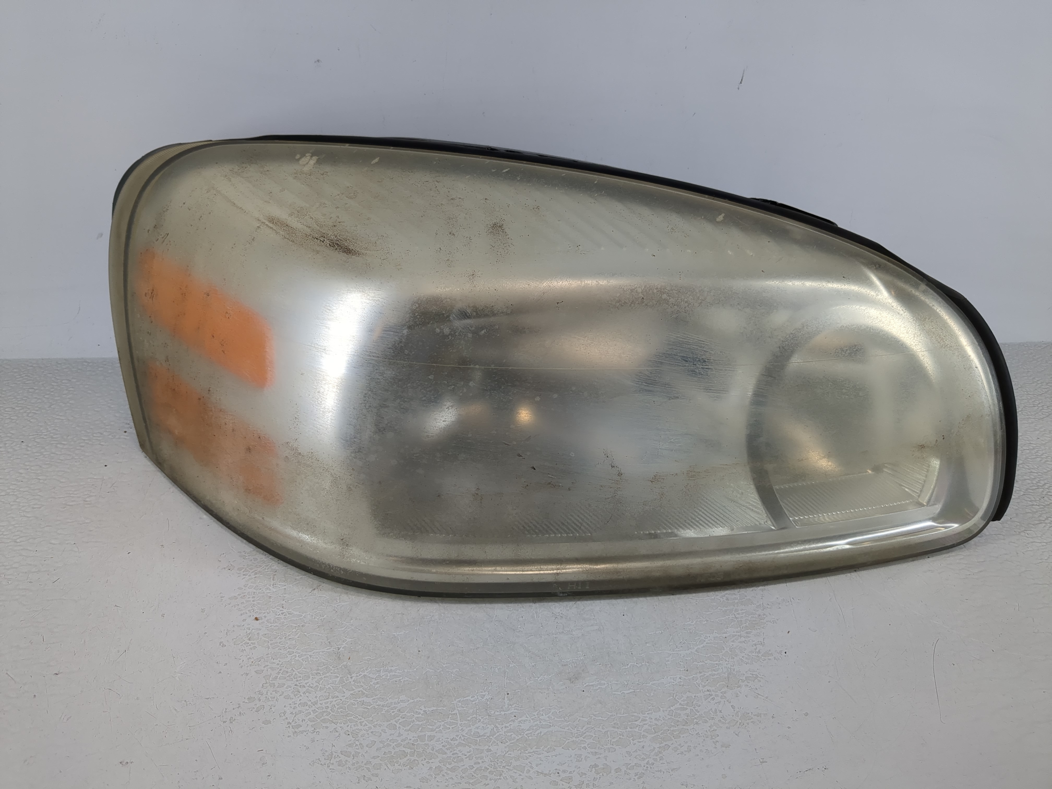 2005-2007 Saturn Relay Passenger Right Oem Head Light Headlight Lamp 1030214 - Oemusedautoparts1.com