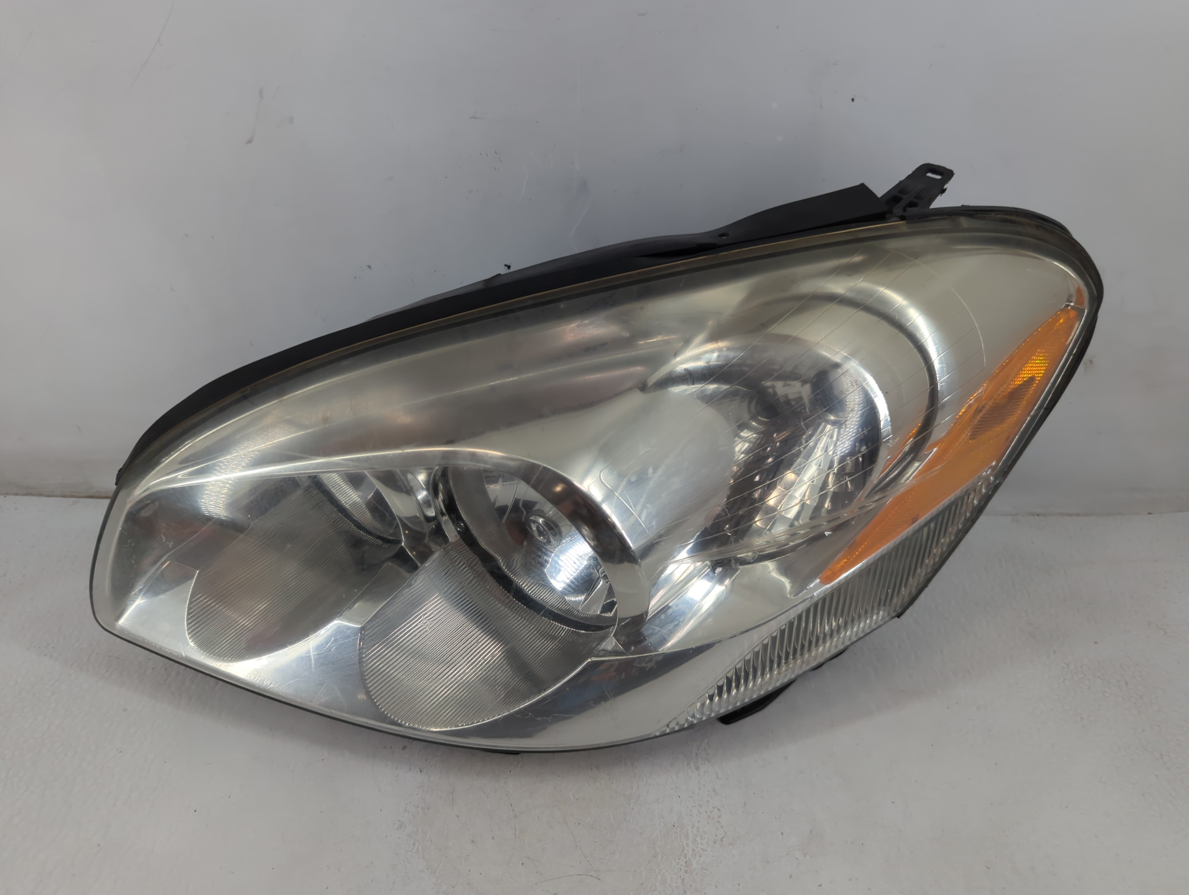 2006-2011 Buick Lucerne Driver Left Oem Head Light Headlight Lamp 1030254 - Oemusedautoparts1.com