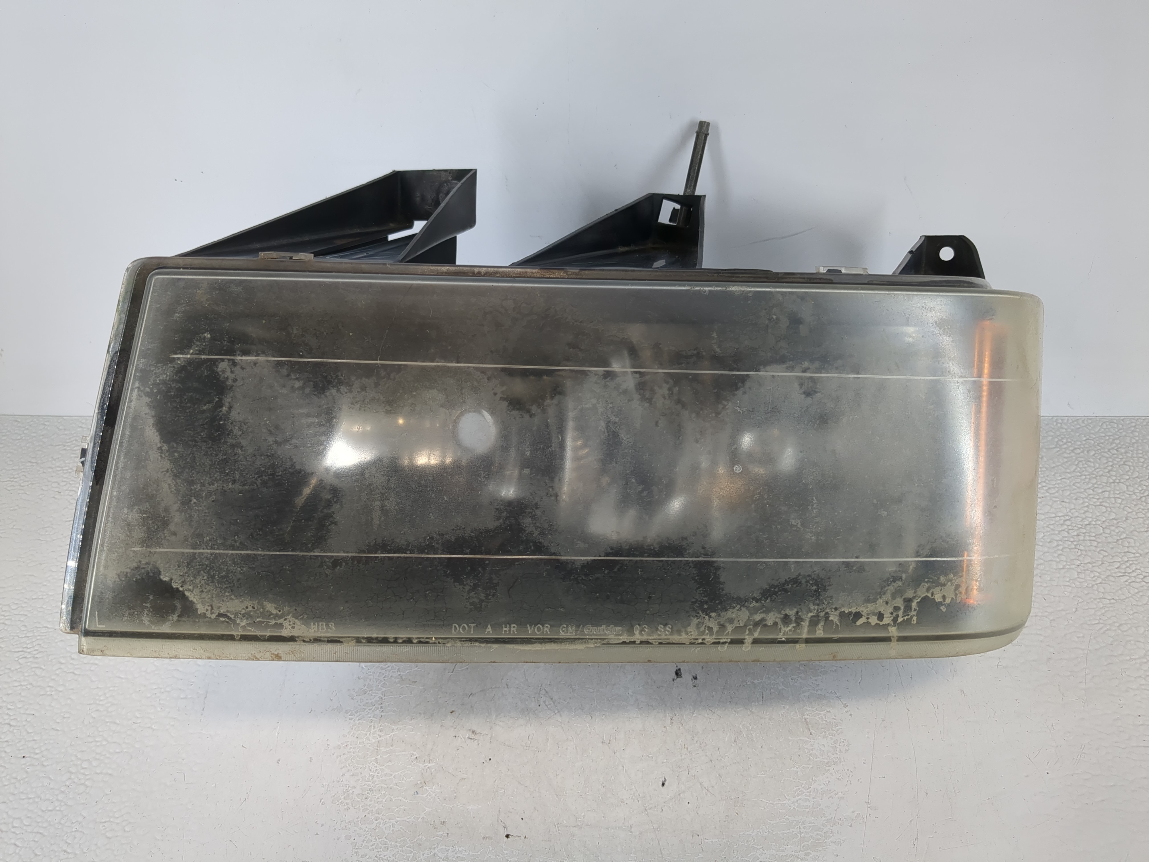 2004 Chevrolet Colorado Passenger Right Oem Head Light Headlight Lamp 1030345 - Oemusedautoparts1.com