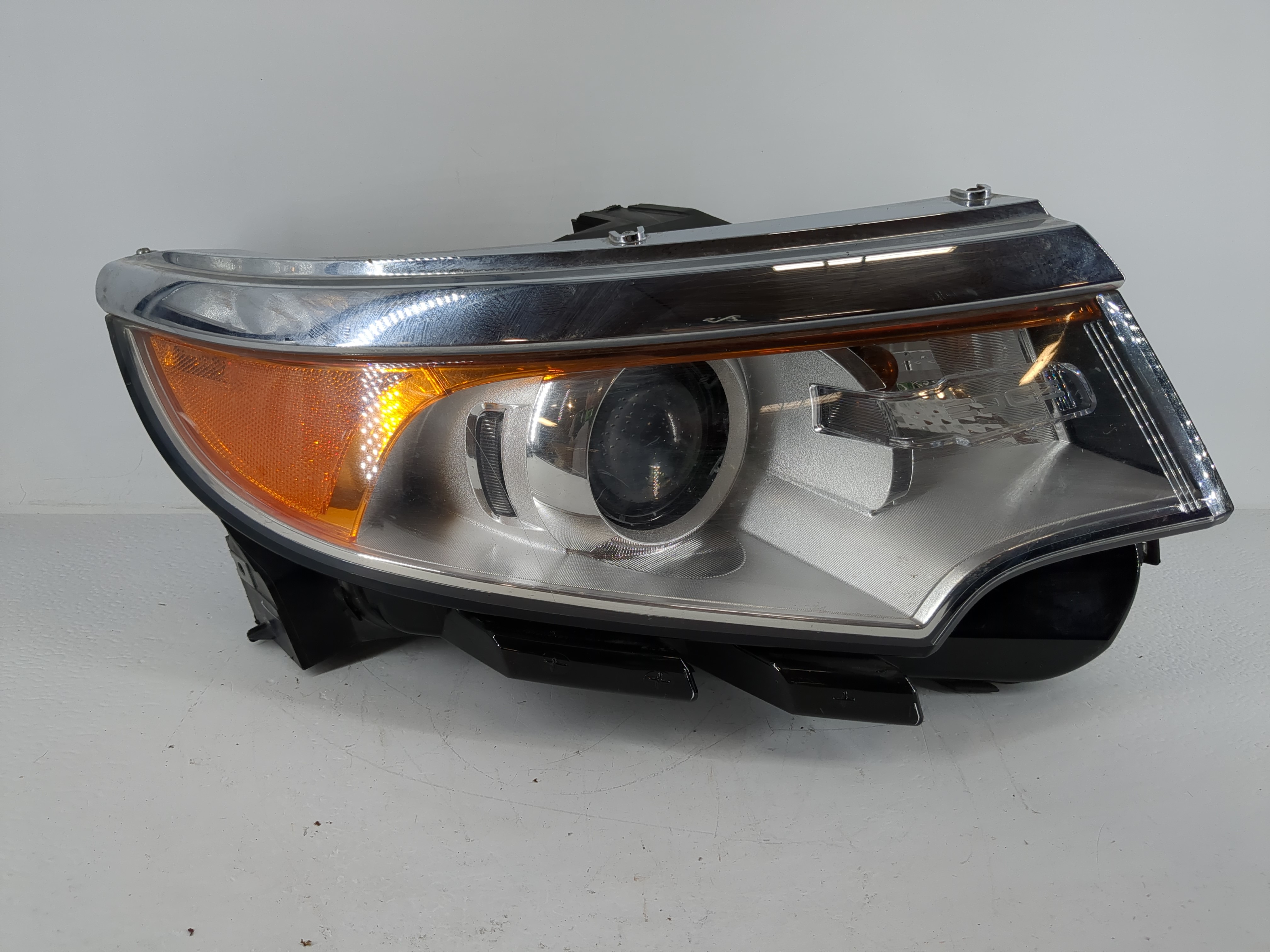 2011-2014 Ford Edge Passenger Right Oem Head Light Headlight Lamp 1030407 - Oemusedautoparts1.com