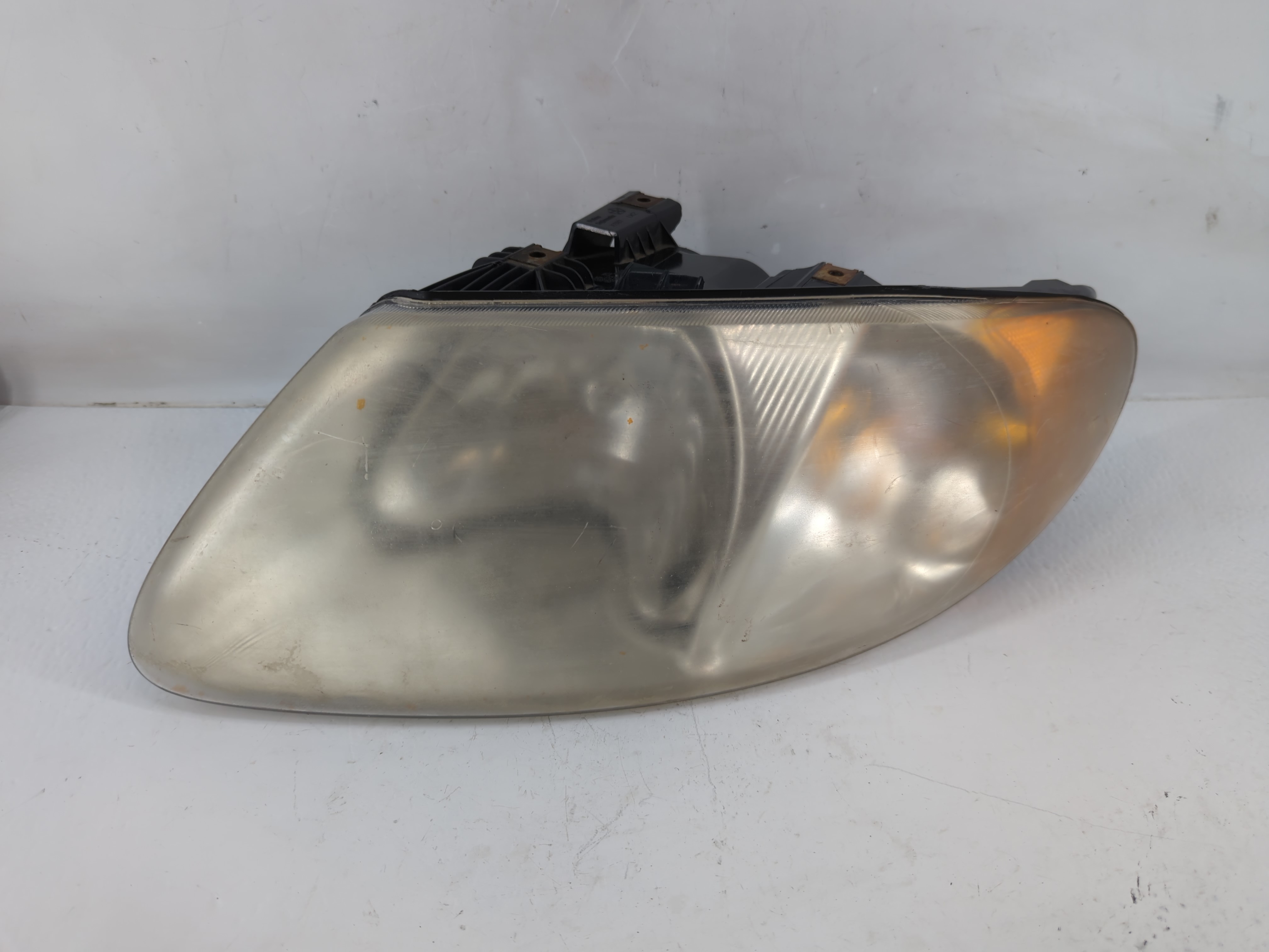 Dodge Grand Caravan Driver Left Oem Head Light Headlight Lamp 1030549 - Oemusedautoparts1.com