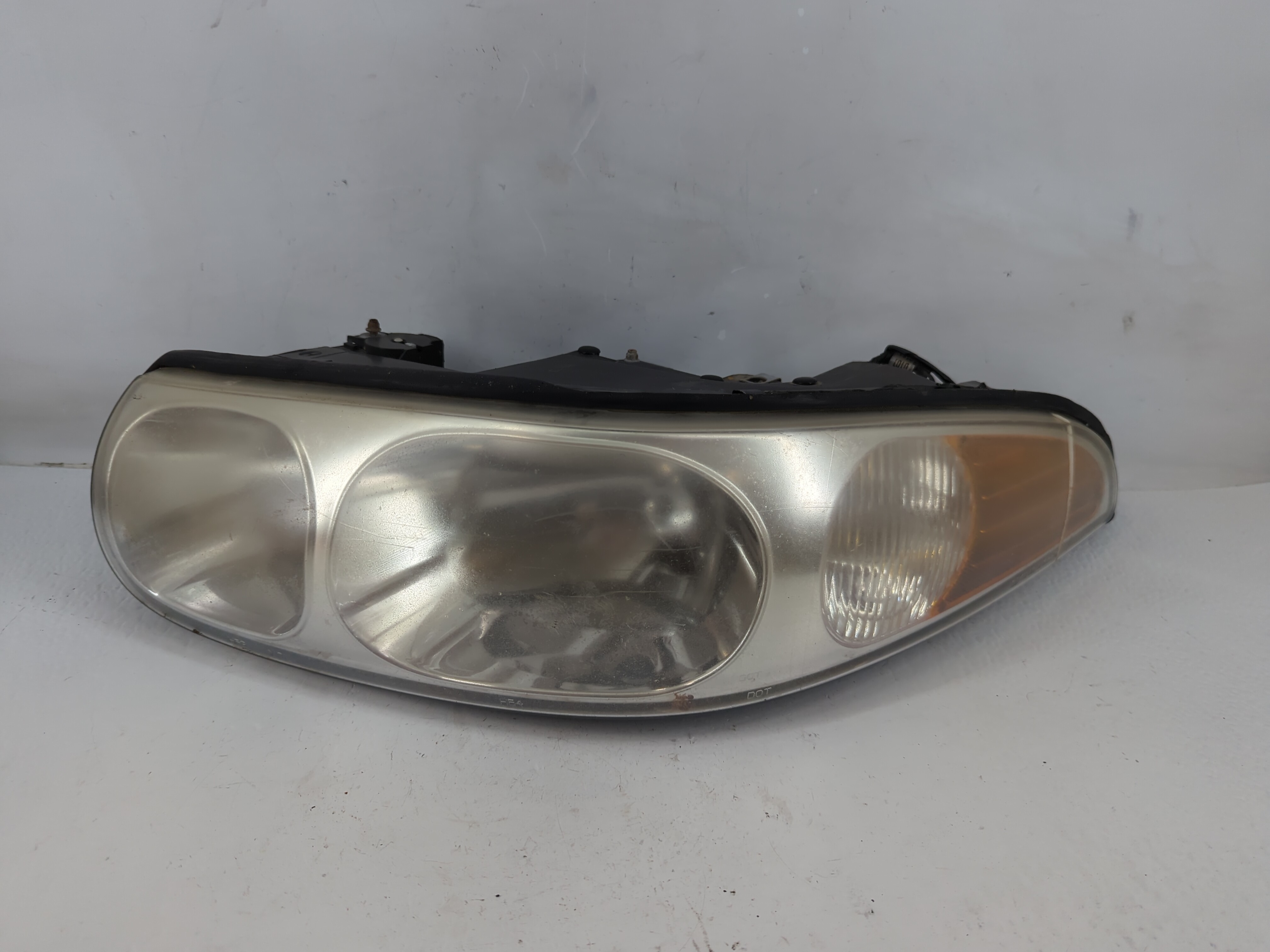 Picture of 2000-2000 Buick Lesabre Driver Left Oem Head Light Headlight Lamp 1030574
