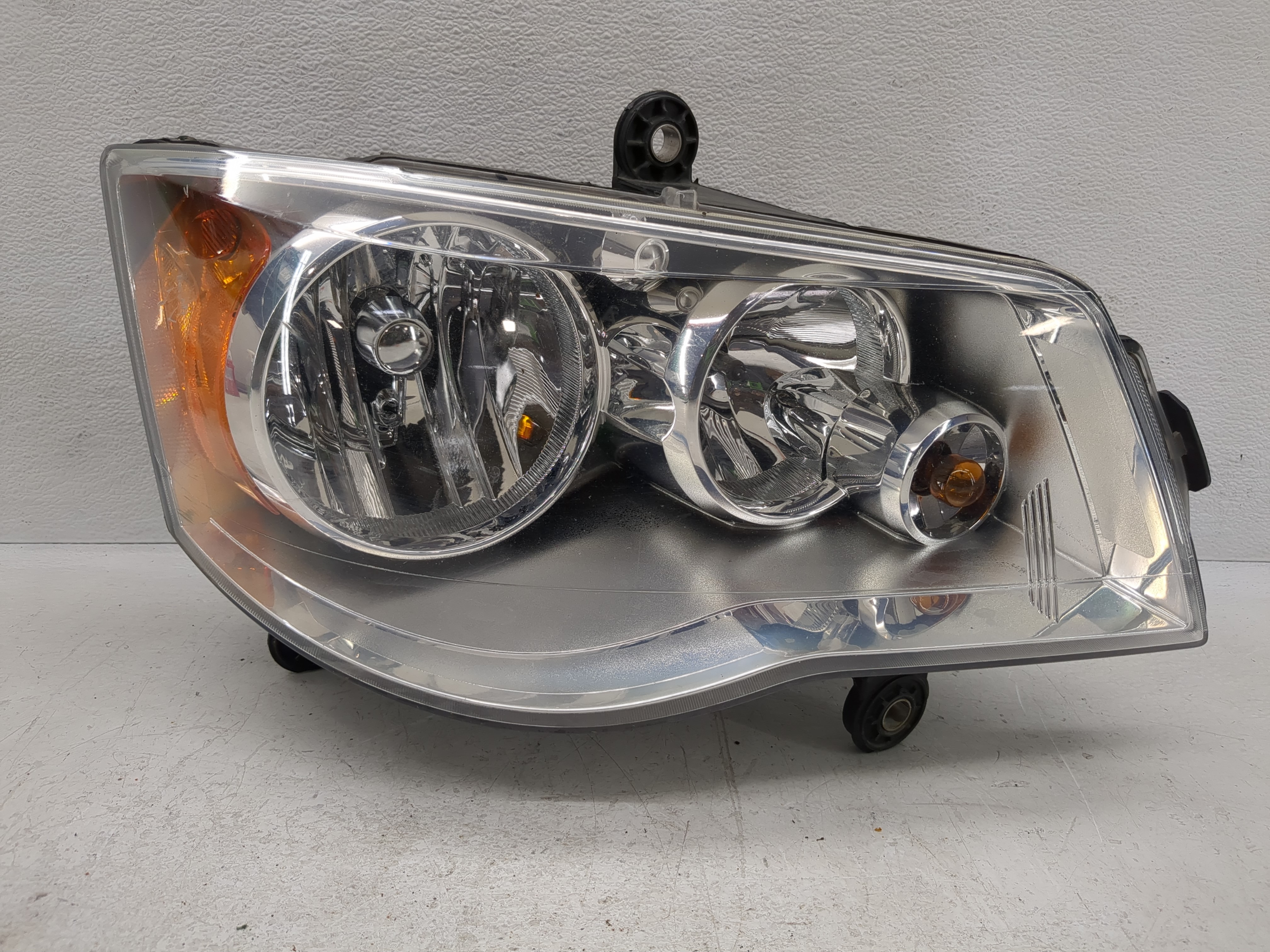 2011 Dodge Grand Caravan Passenger Right Oem Head Light Headlight Lamp 1030702 - Oemusedautoparts1.com