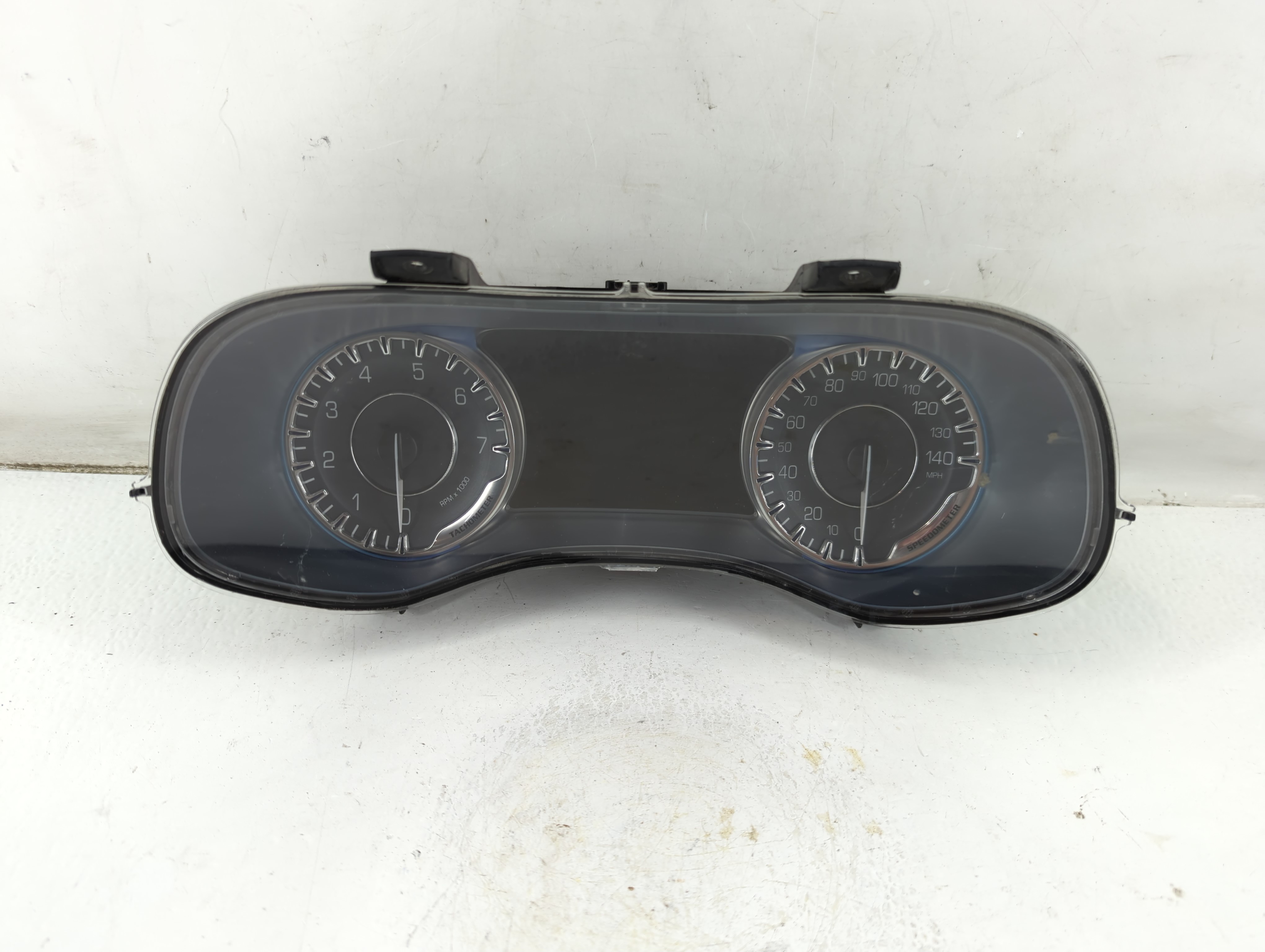 2015-2015 Chrysler 200 Speedometer Instrument Cluster Gauges P68105898aj 1030722 - Oemusedautoparts1.com