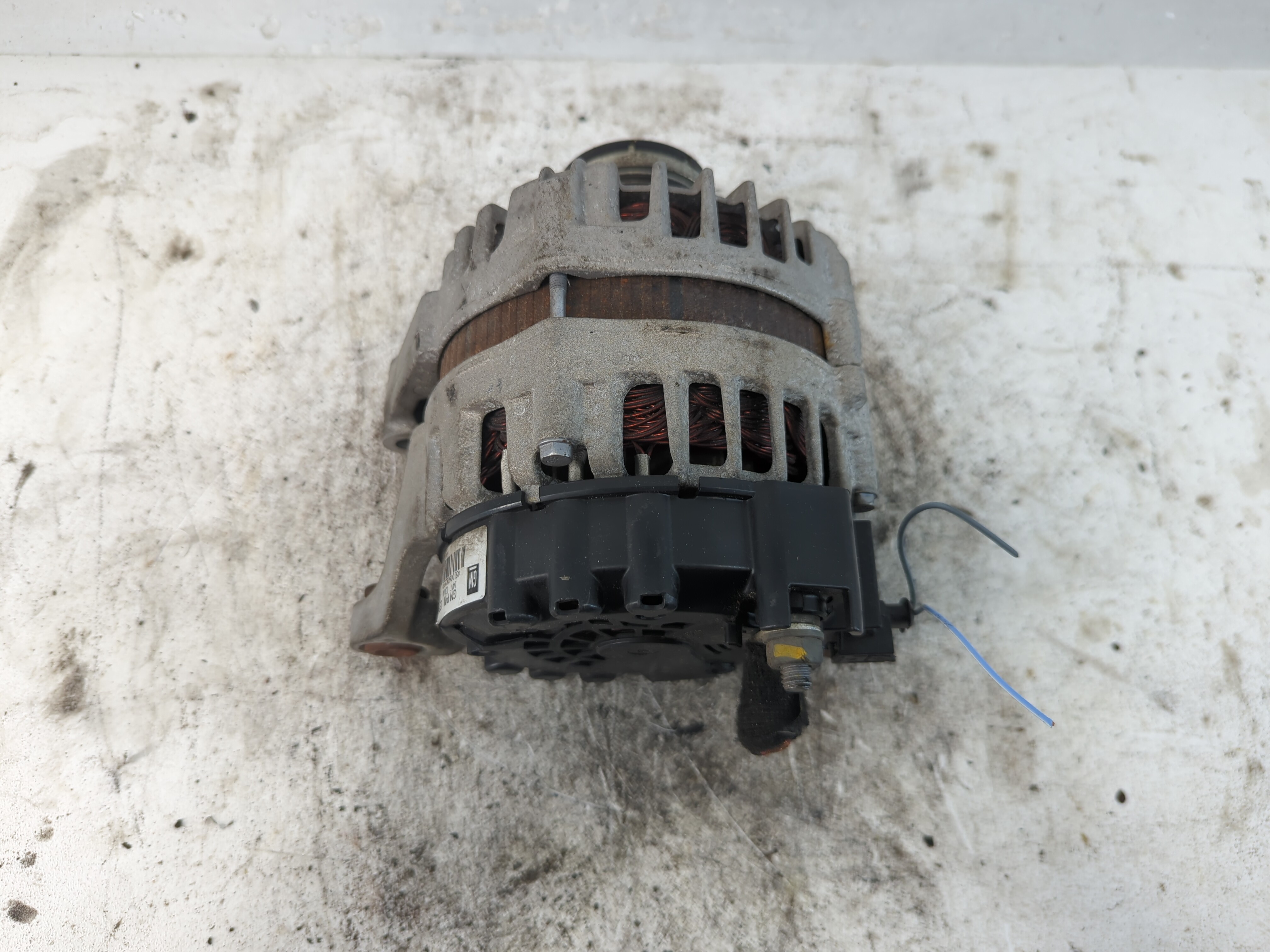 2012 Chevrolet Cruze Alternator Generator Charging Assembly Engine Oem 1031472 - Oemusedautoparts1.com