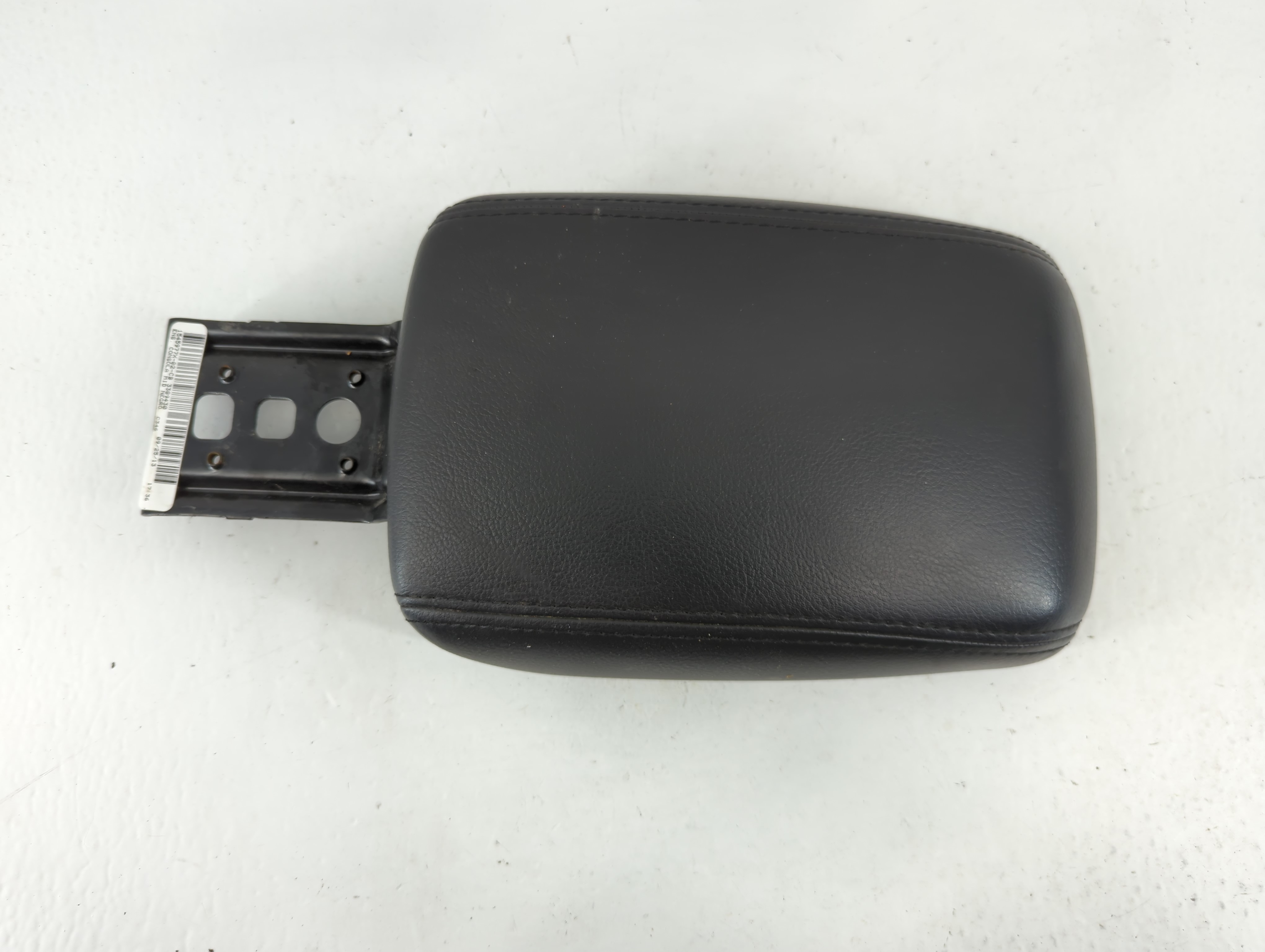 2012-2014 Ford Focus Center Console Armrest Cover Lid Black 1032219 - Oemusedautoparts1.com