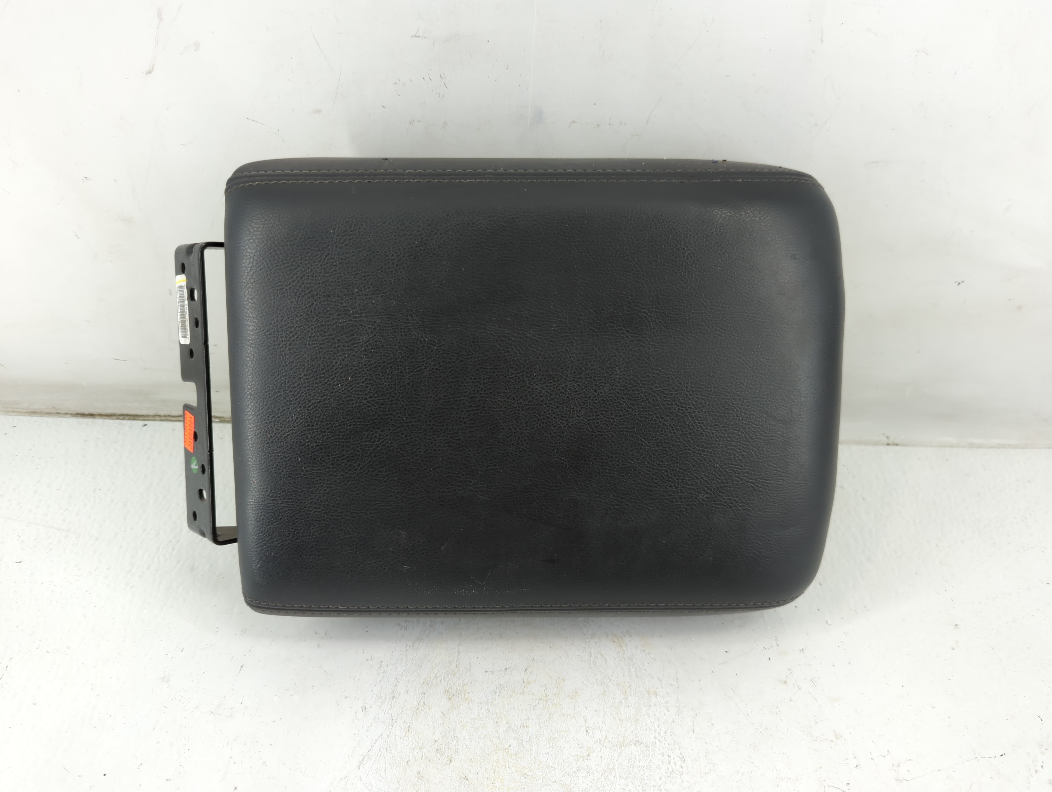 2014-2020 Nissan Pathfinder Center Console Armrest Cover Lid Black 1032221 - Oemusedautoparts1.com