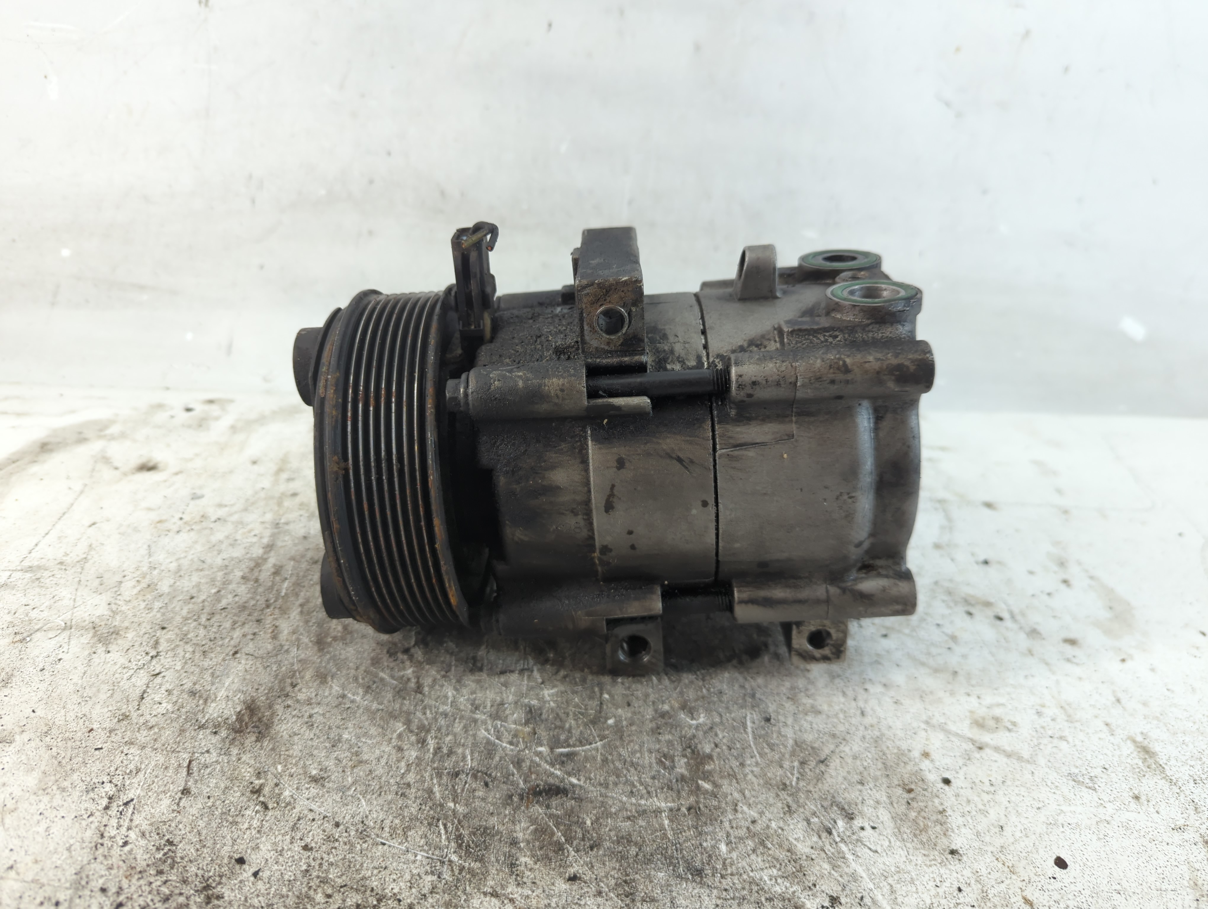 1999-2007 Ford F-250 Super Duty Air Conditioning A/c Ac Compressor Oem 1034553 - Oemusedautoparts1.com