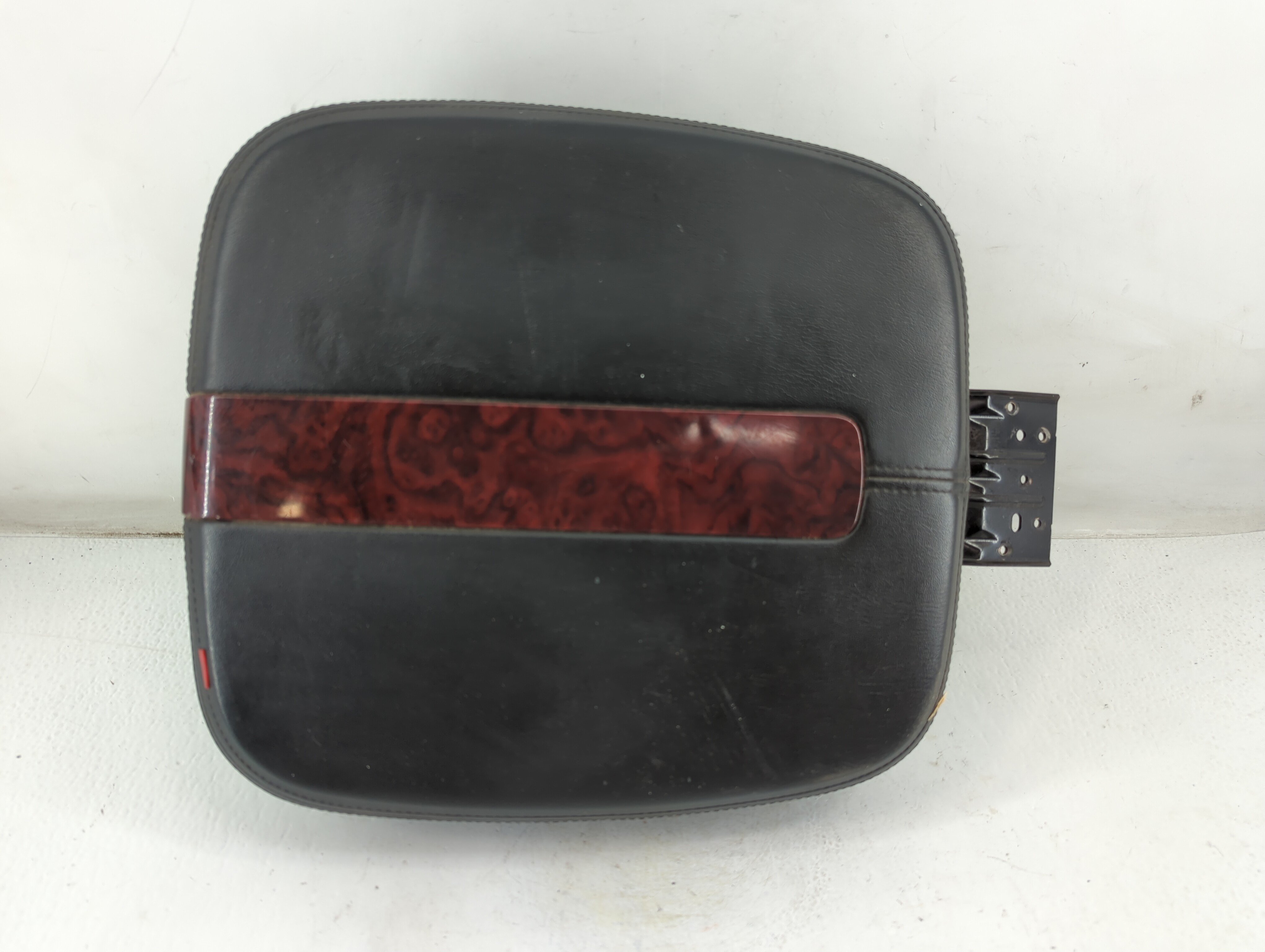 Picture of 2011 Cadillac Escalade Passenger Glove Box Door Storage Compartment 1034573