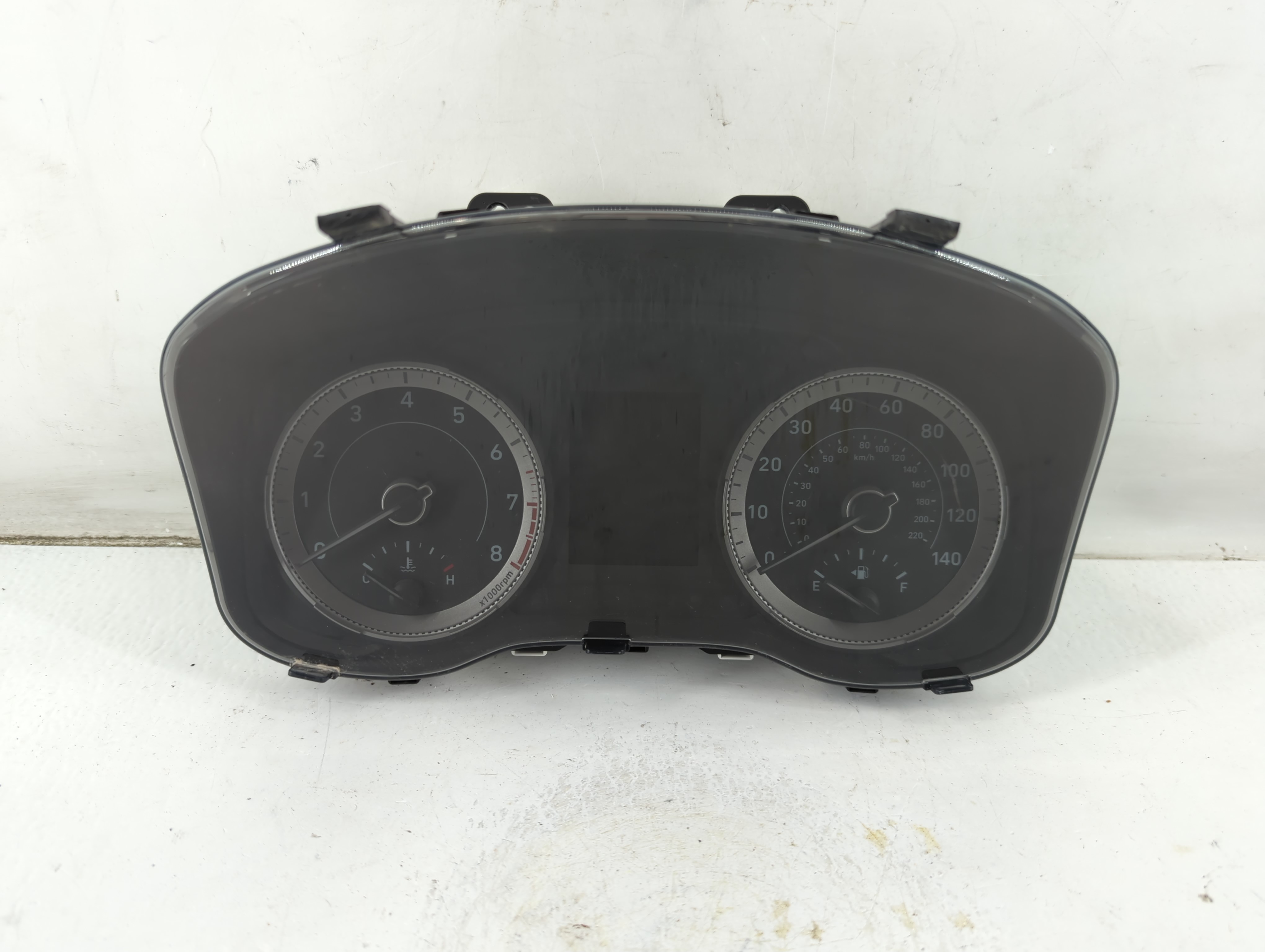 2020-2020 Hyundai Venue Speedometer Instrument Cluster Gauges 1034580 - Oemusedautoparts1.com