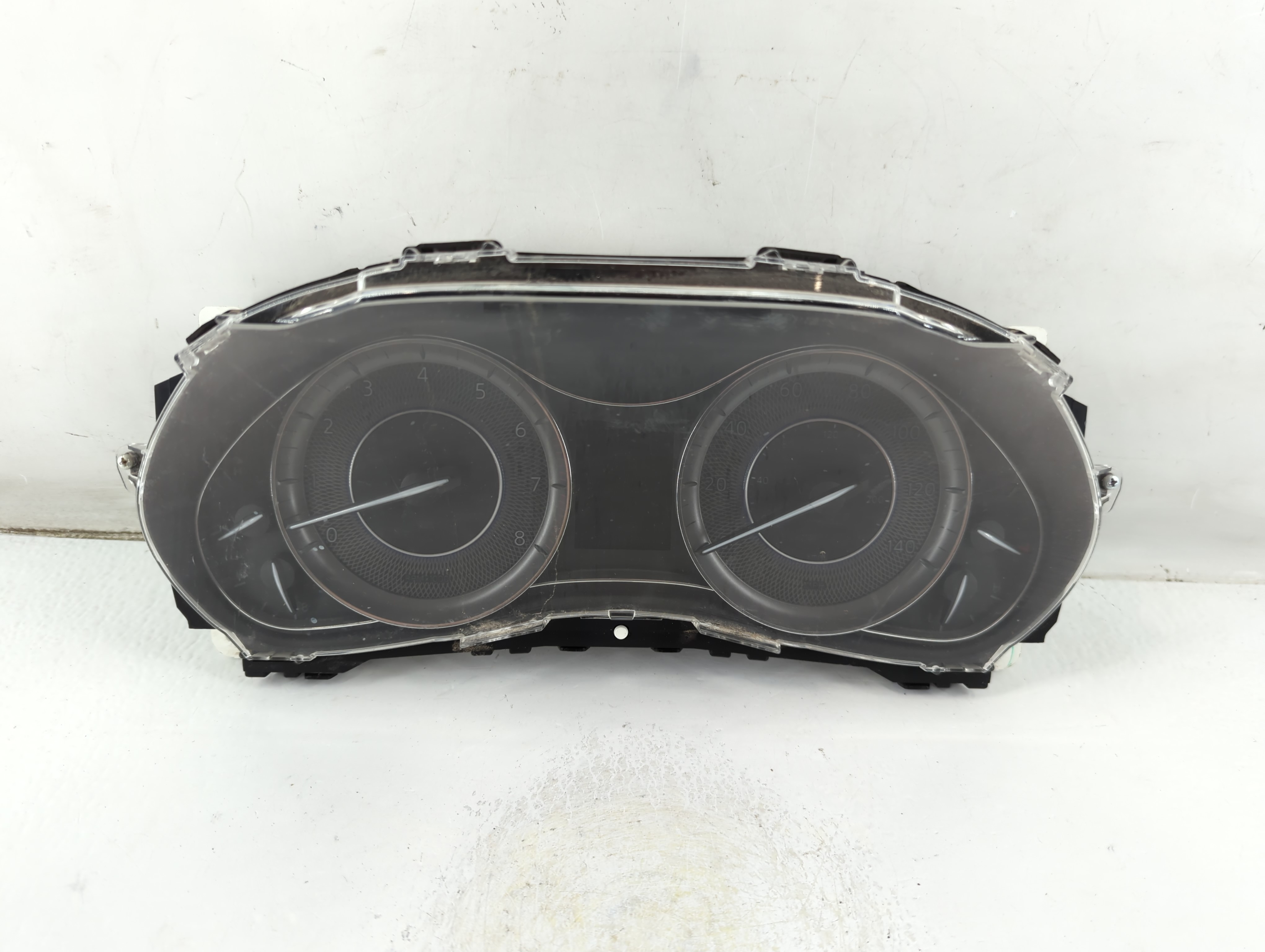 2011-2012 Infiniti Qx56 Speedometer Instrument Cluster Gauges 1la1c/5k0w 1034585 - Oemusedautoparts1.com