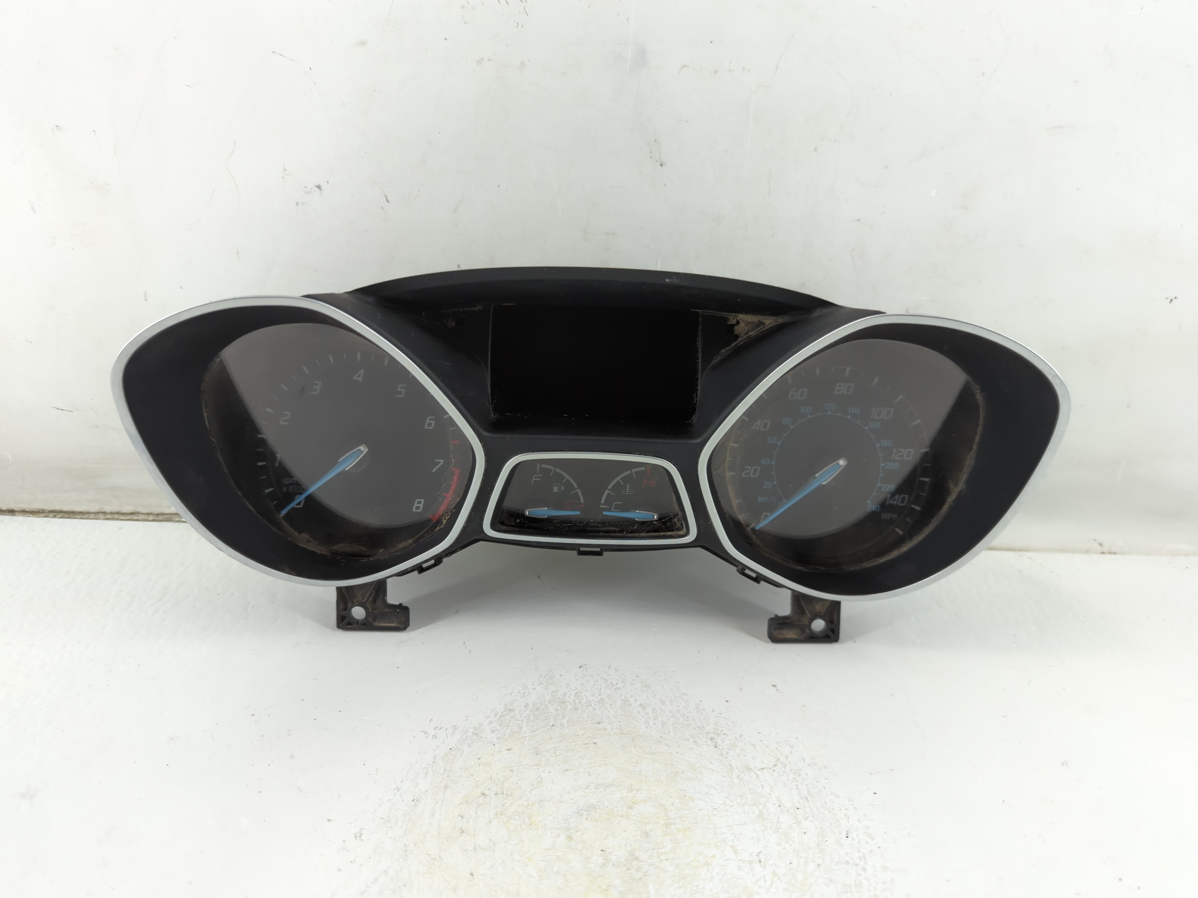 2013-2014 Ford Focus Speedometer Instrument Cluster Gauges 1034586 - Oemusedautoparts1.com