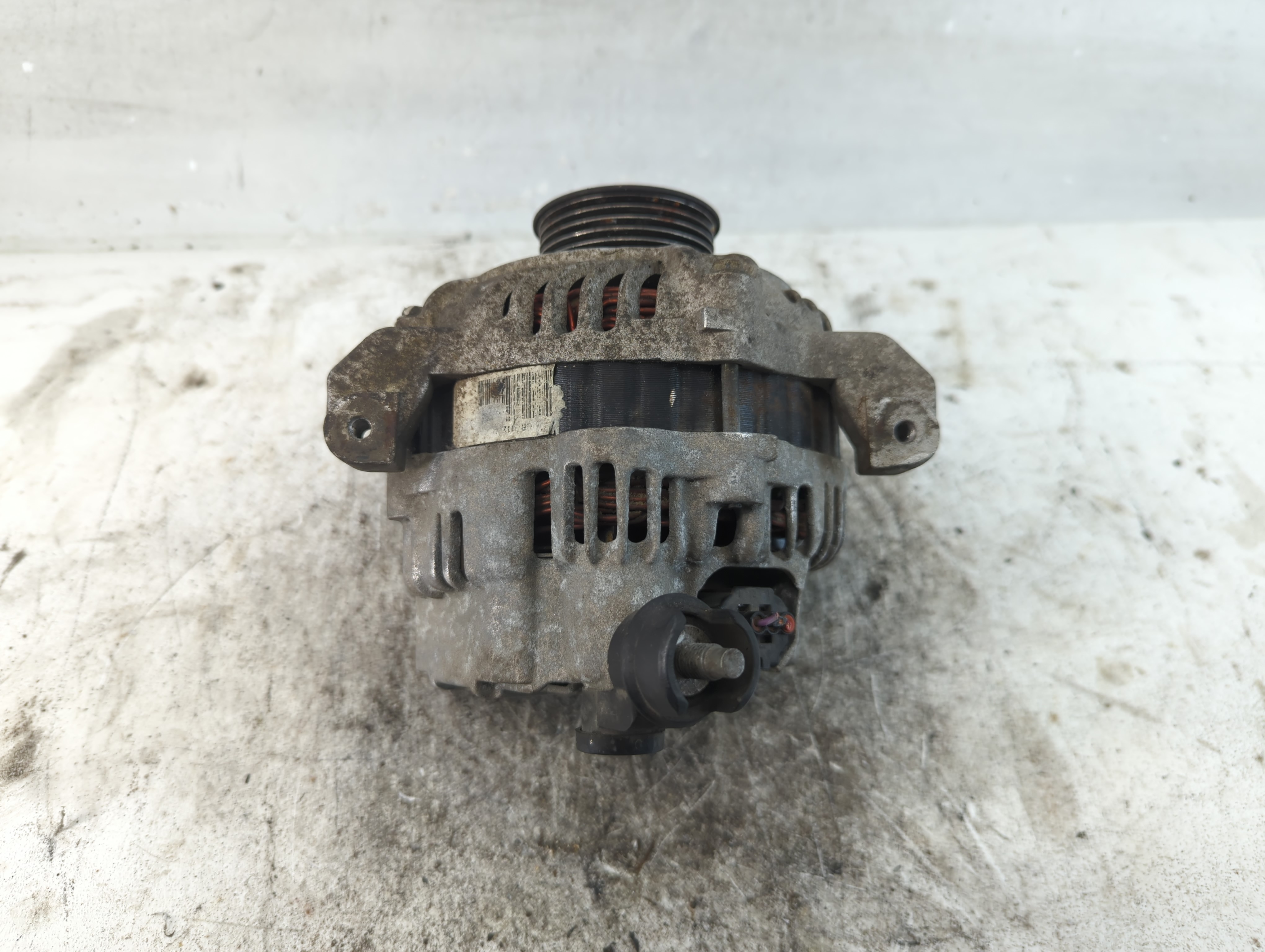 Picture of 2009-2014 Ford E-150 Alternator Generator Charging Assembly Engine Oem 1034592