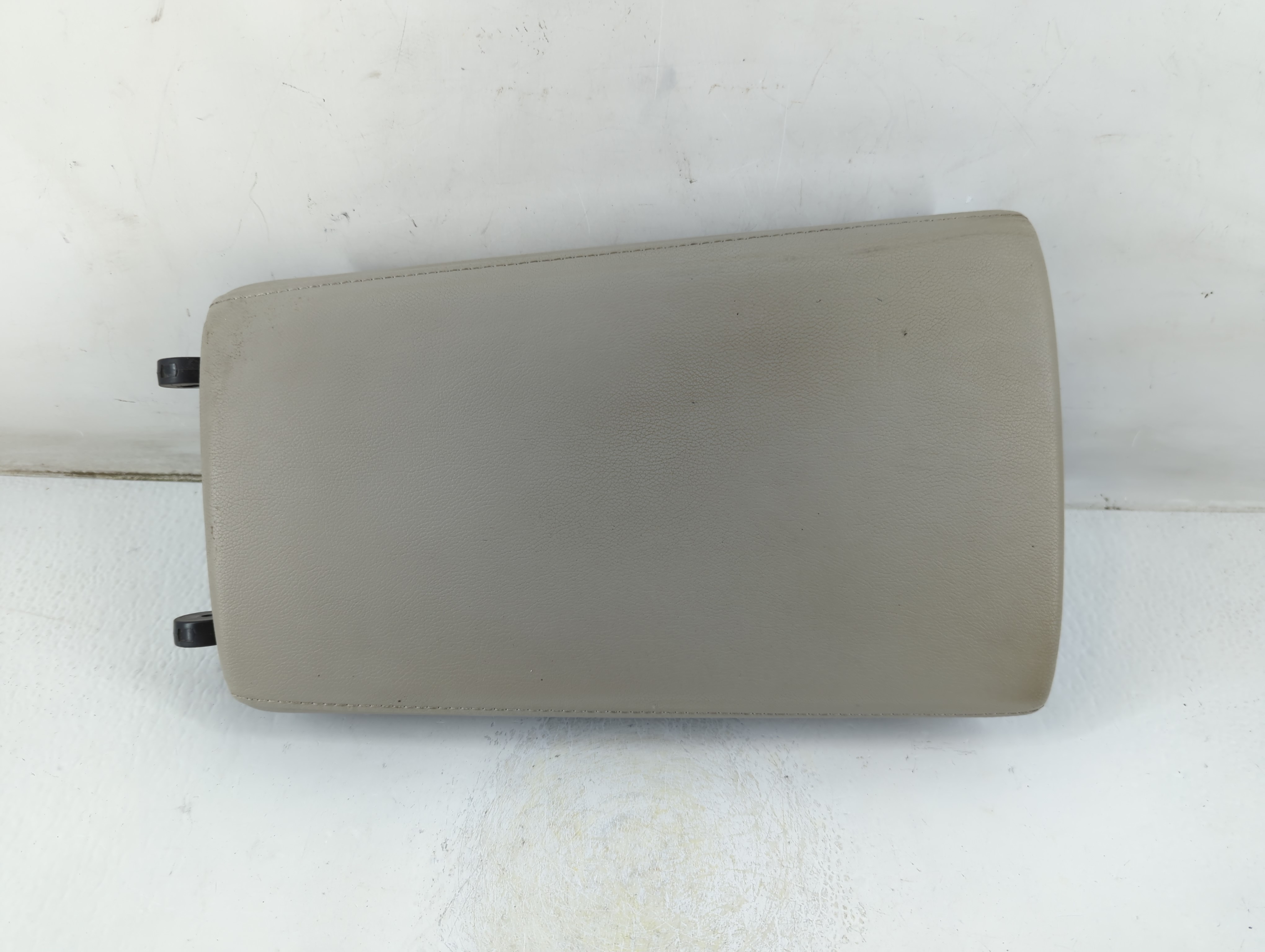 2018 Honda Accord Center Console Armrest Cover Lid Gray 1034615 - Oemusedautoparts1.com