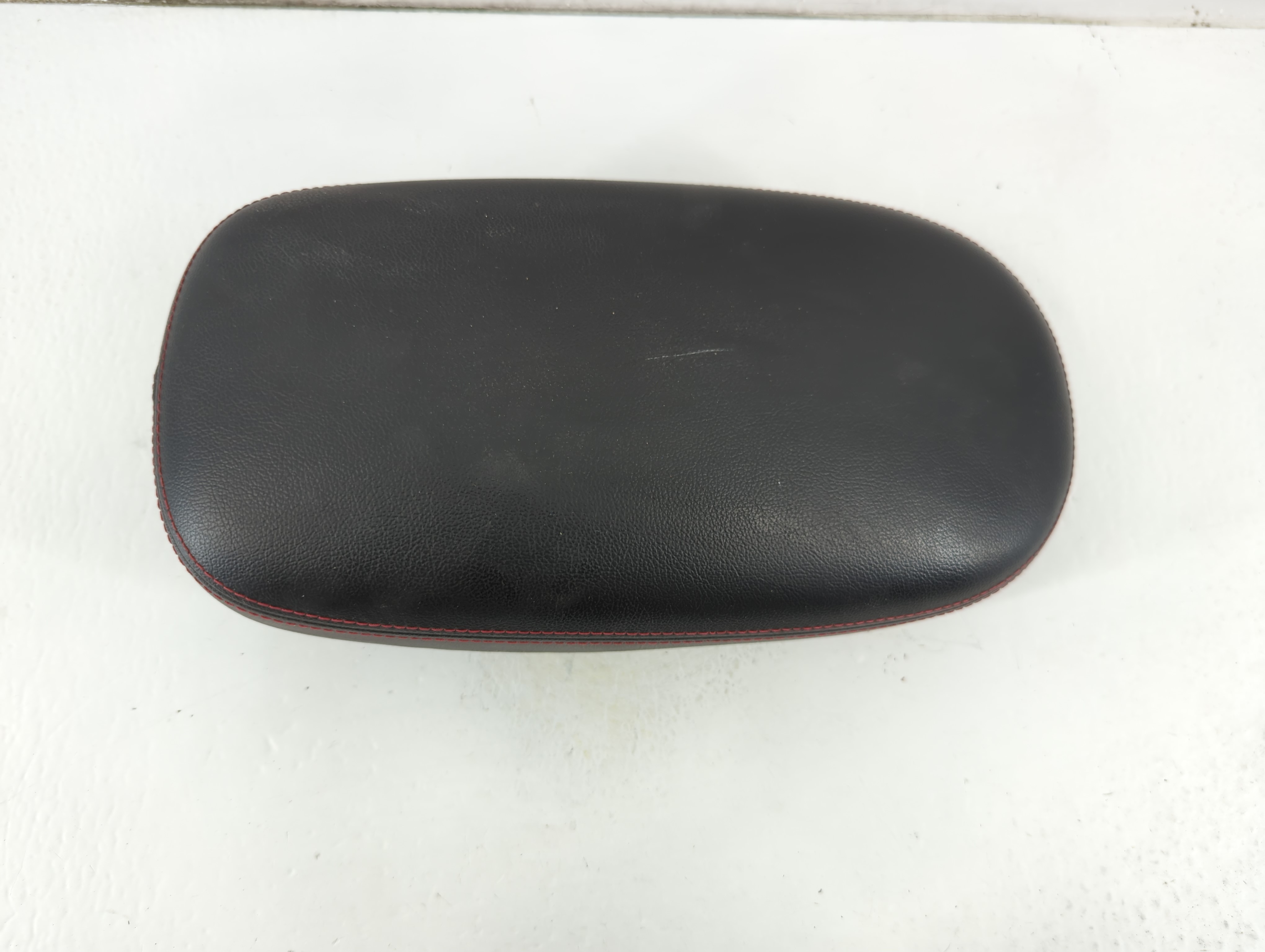 2014-2019 Kia Soul Center Console Armrest Cover Lid Black 1034619 - Oemusedautoparts1.com