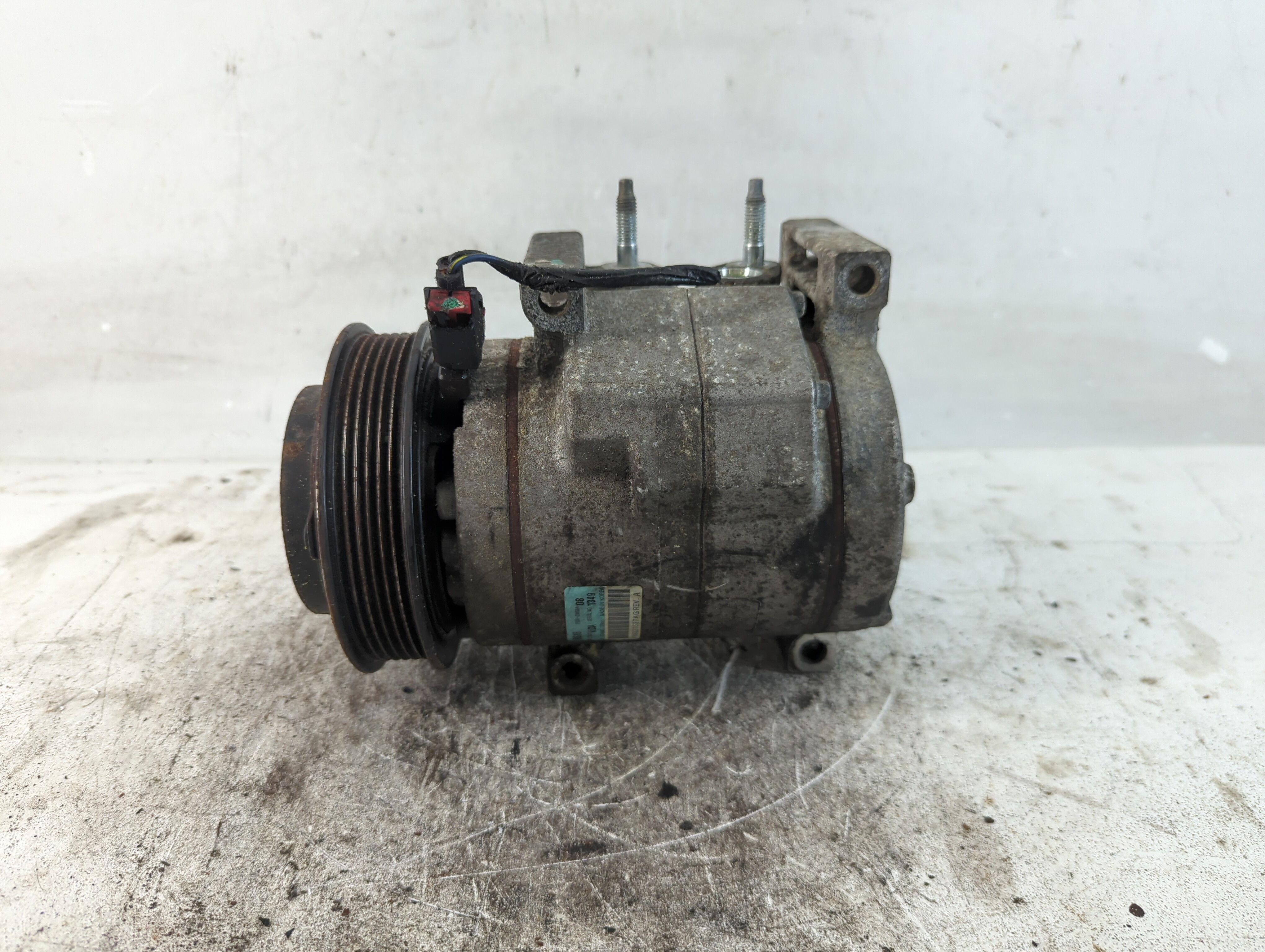 2011-2015 Jeep Grand Cherokee Air Conditioning A/c Ac Compressor Oem 1034629 - Oemusedautoparts1.com