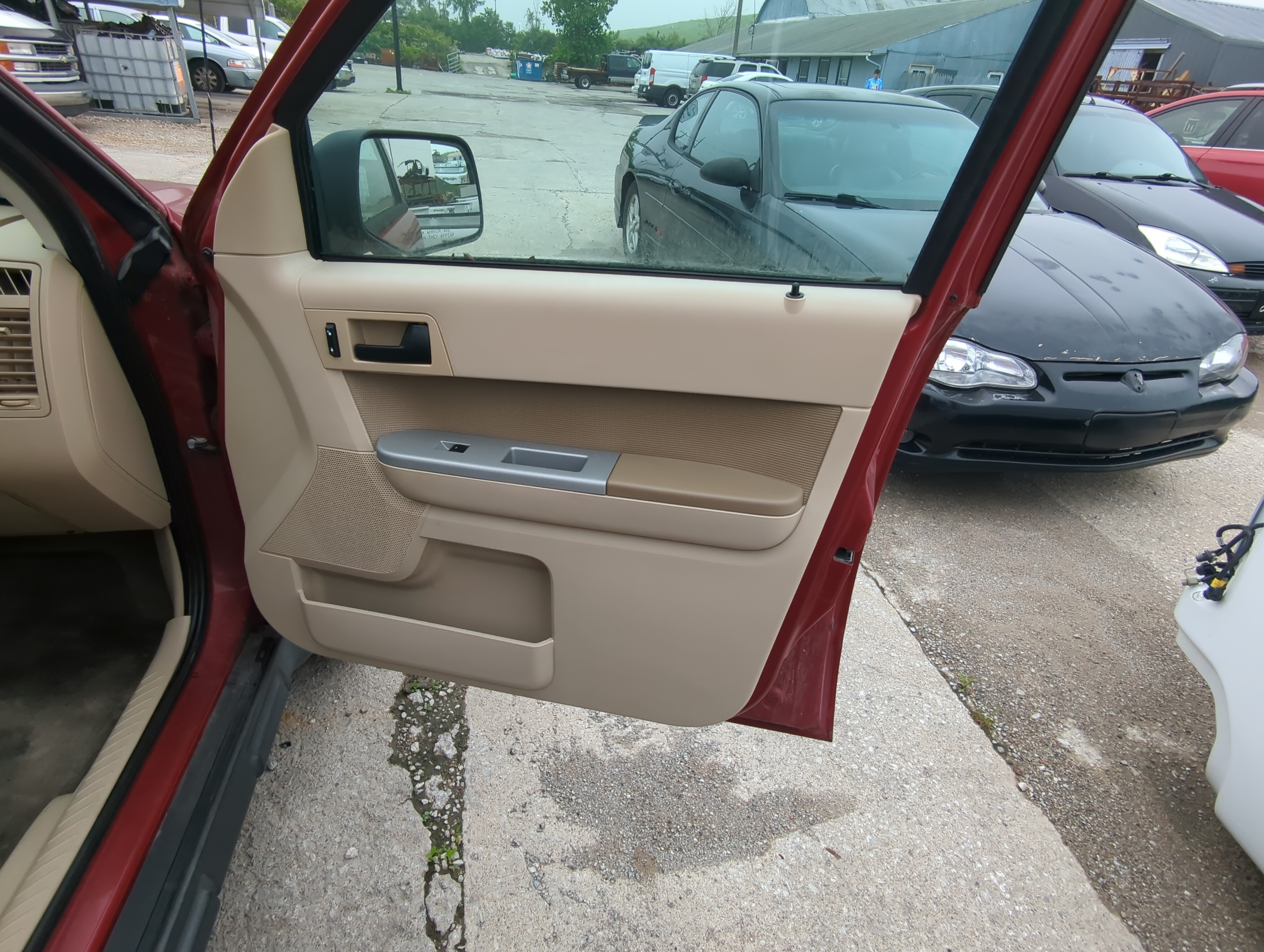 Picture of 2010 Ford Escape Front Right Passenger Interior Door Panel Trim 1034637