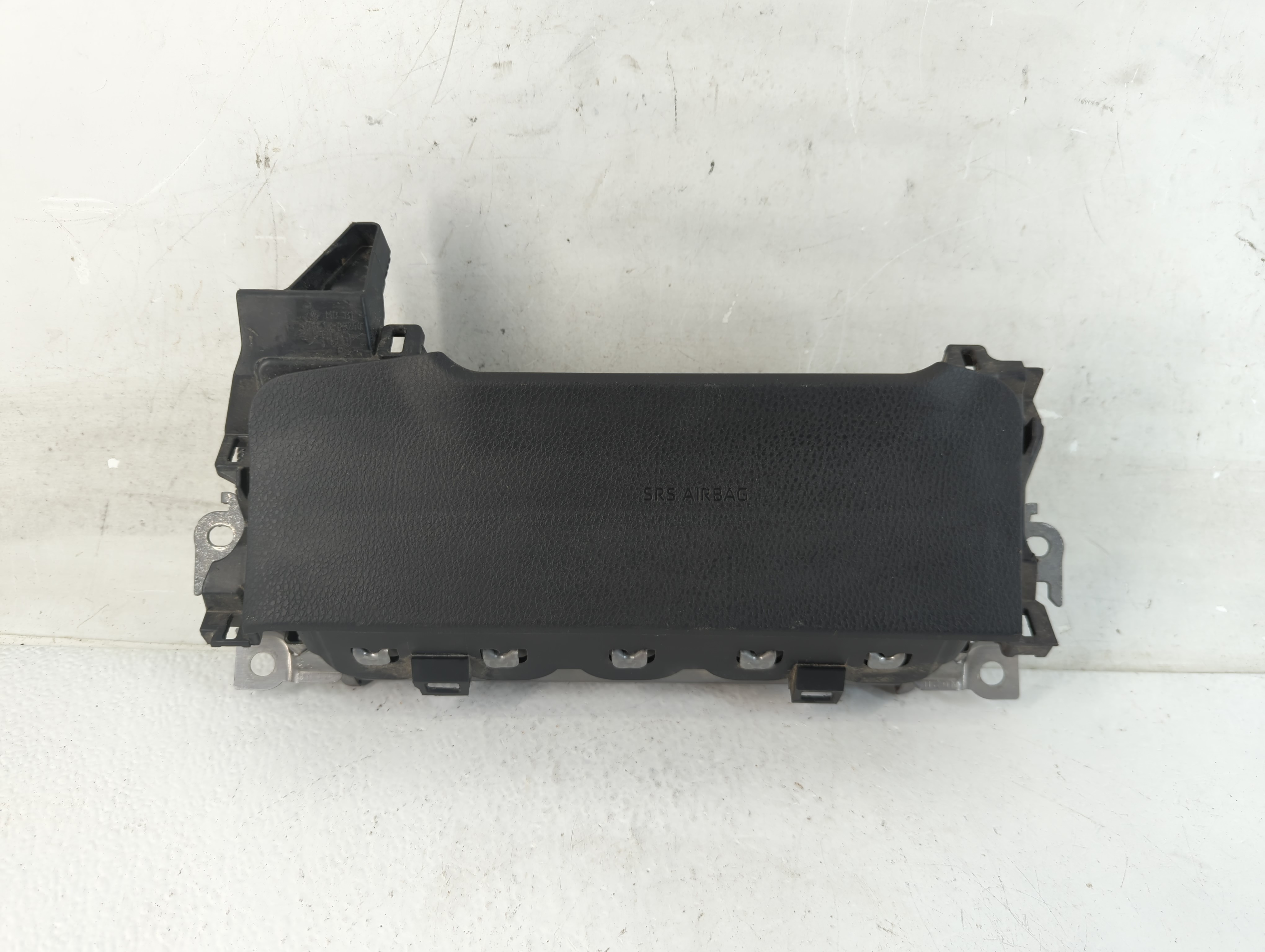 2007-2007 Chrysler Aspen Air Bag Passenger Right Dashboard Oem 1034912 - Oemusedautoparts1.com