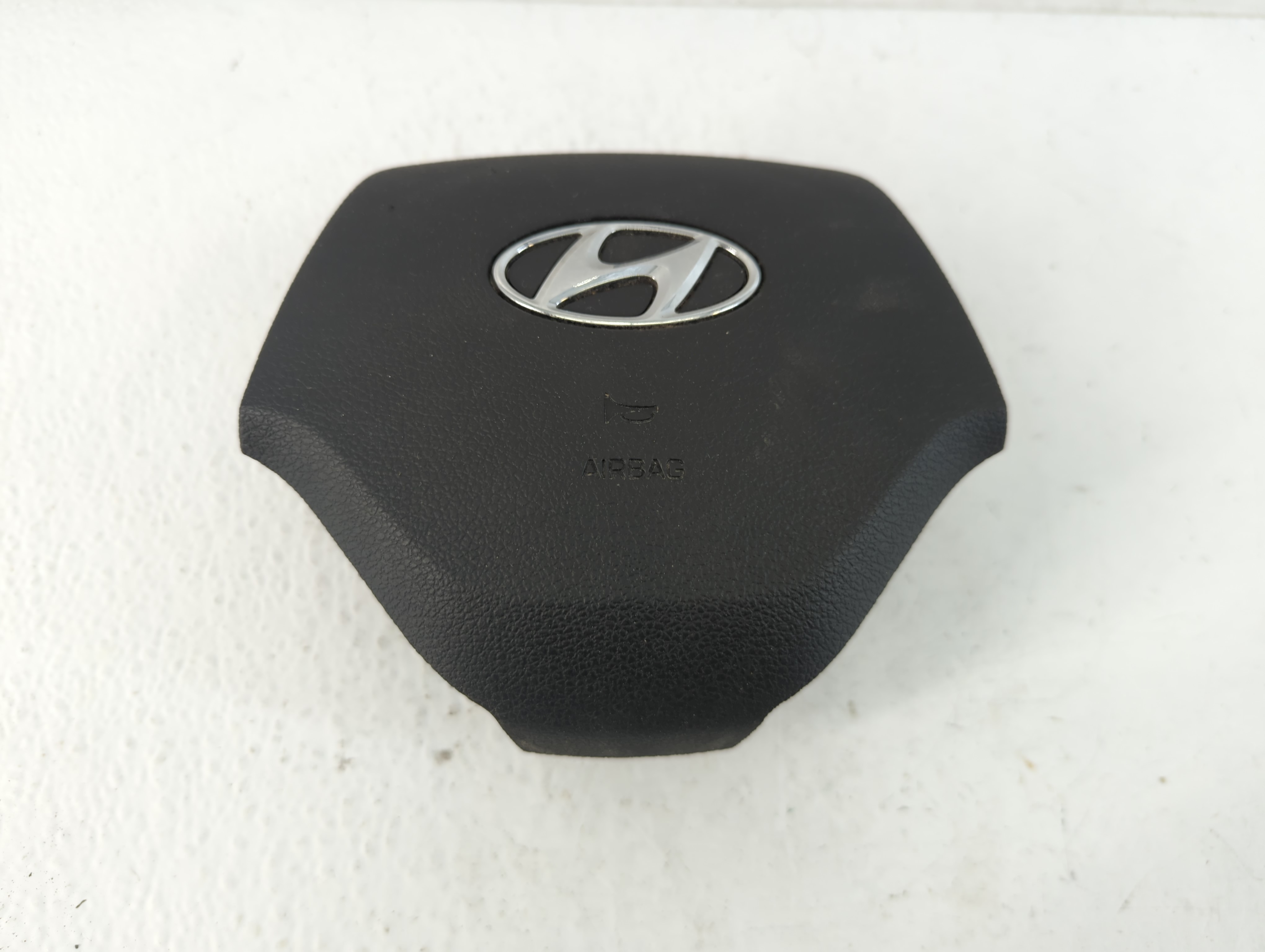 2016-2021 Hyundai Tucson Air Bag Driver Left Steering Wheel Mounted 1034914 - Oemusedautoparts1.com